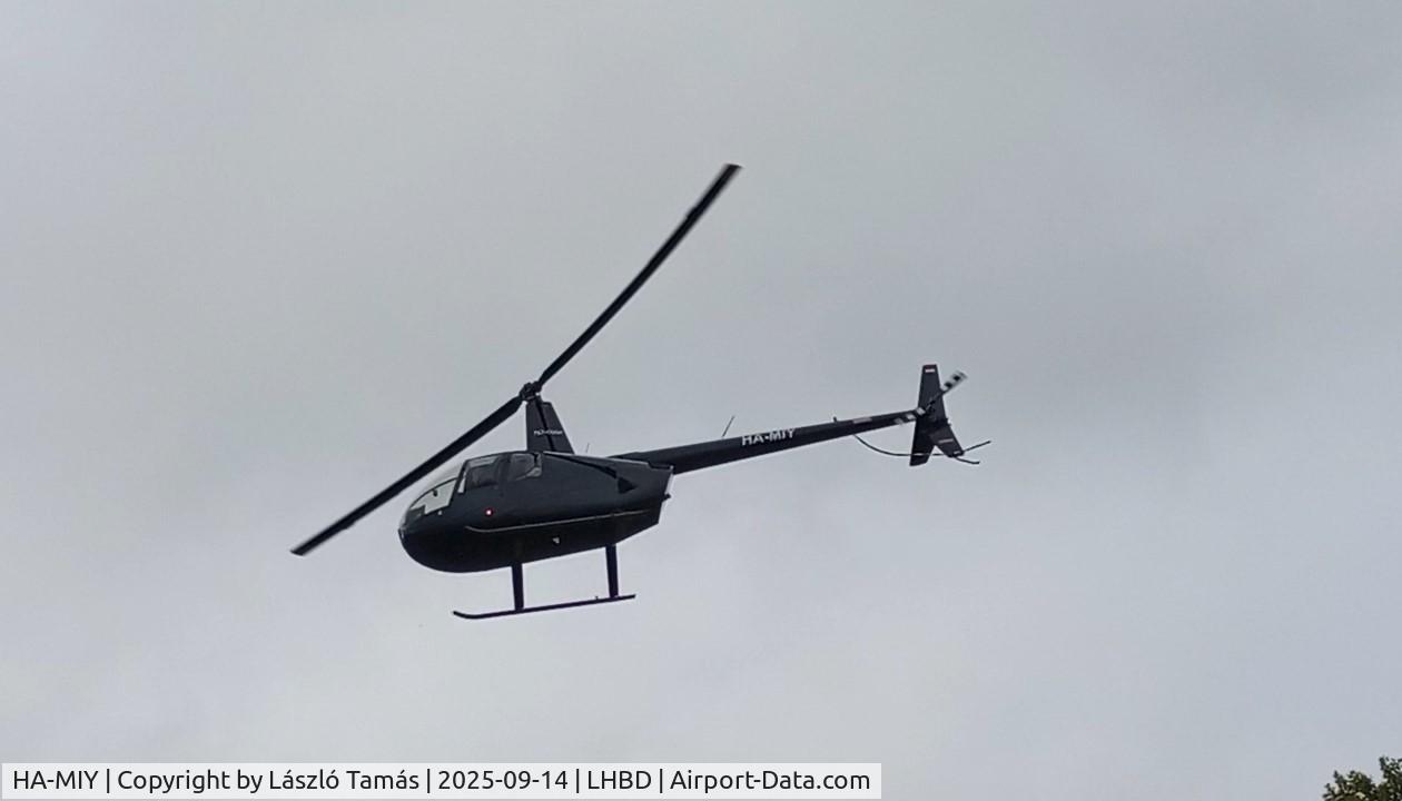 HA-MIY, Robinson Helicopter Comp. R44 Raven 2 C/N 12524, A beautiful R44 at Börgönd airfield (LHBD).