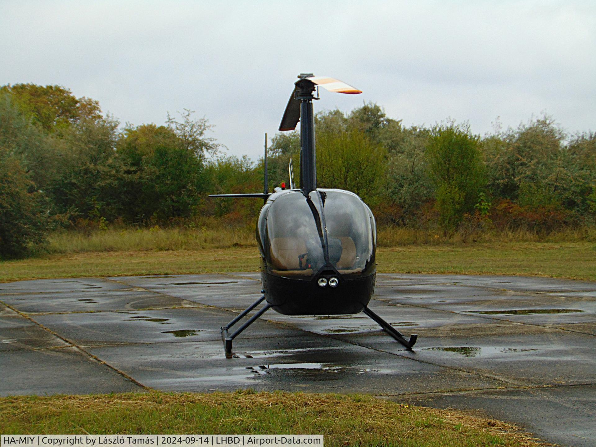 HA-MIY, Robinson Helicopter Comp. R44 Raven 2 C/N 12524, A beautiful R44 at Börgönd airfield (LHBD).