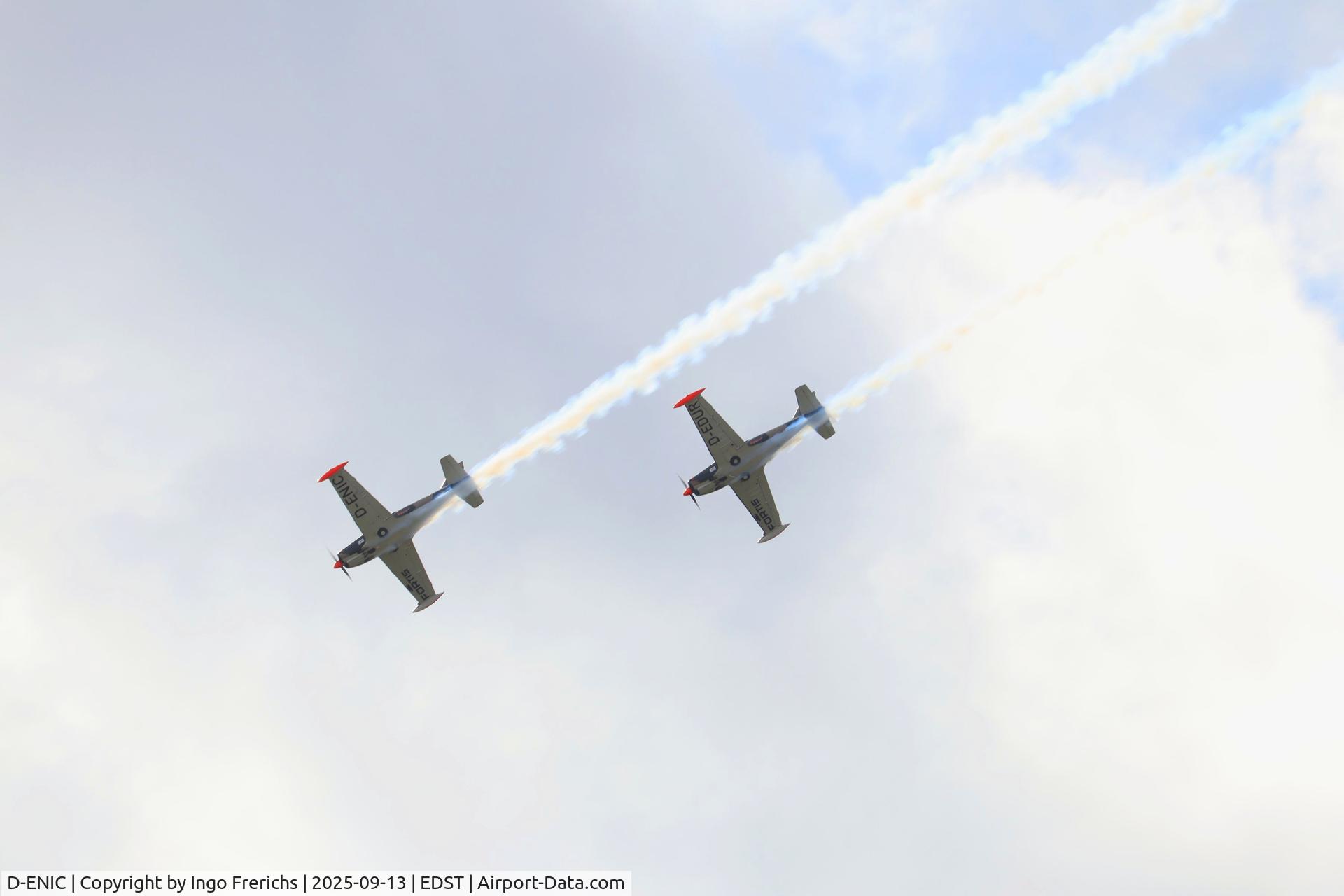 D-ENIC, 1971 SIAI-Marchetti SF-260 C/N 2-51, D-ENIC leads D-EDUR during their aerobatic display at OTT 2025
