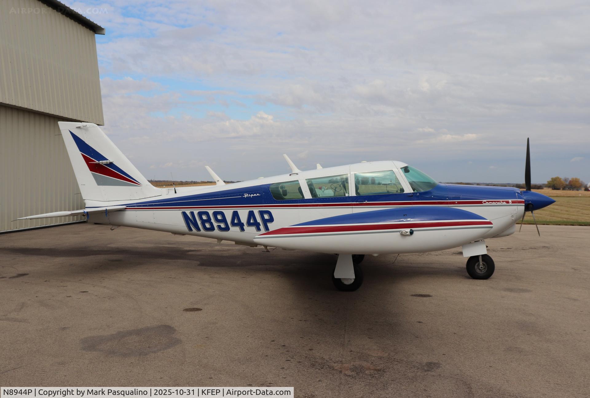 N8944P, 1966 Piper PA-24-260 C/N 24-4400, Piper PA-24-260