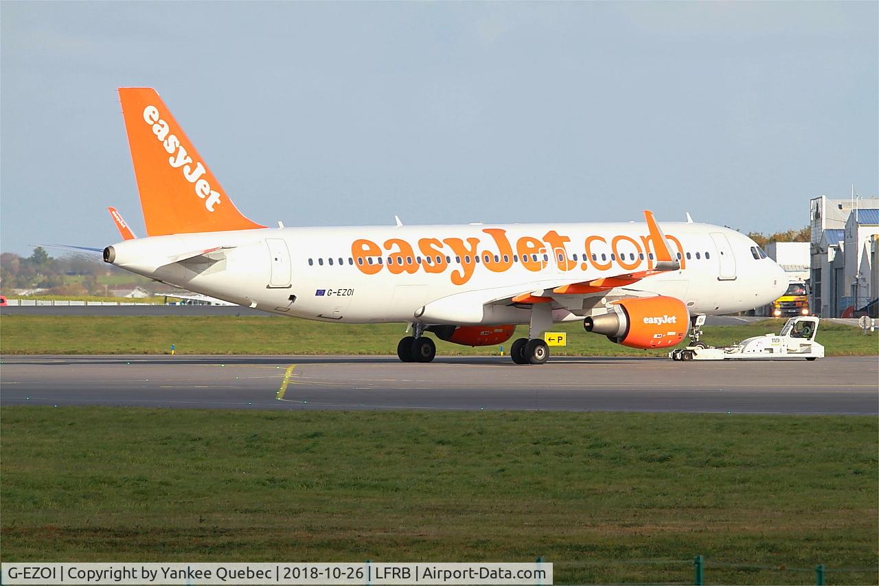 G-EZOI, 2015 Airbus A320-214 C/N 6562, Push back, Brest-Bretagne airport (LFRB-BES)