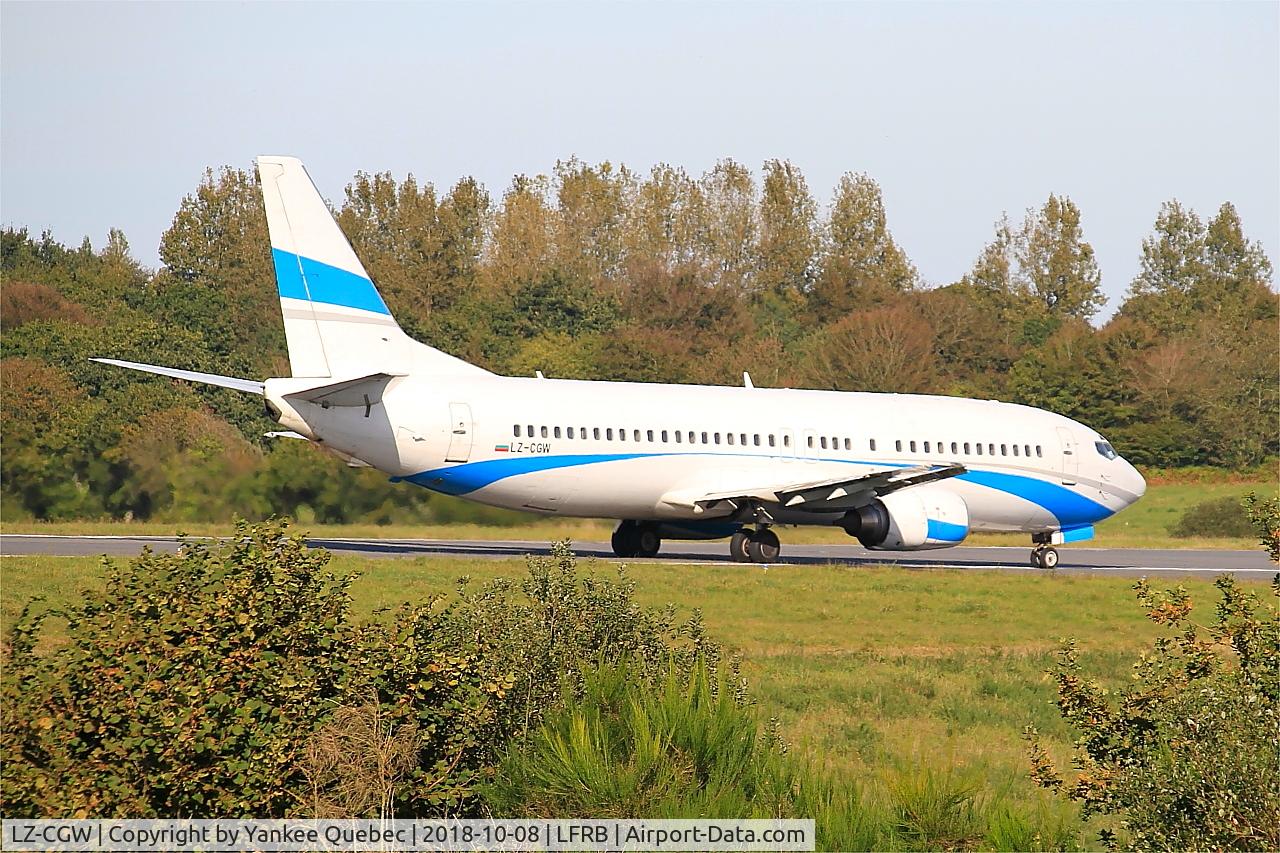 LZ-CGW, 1996 Boeing 737-46J C/N 28038, Taxiing rwy 25L, Brest-Bretagne airport (LFRB-BES)