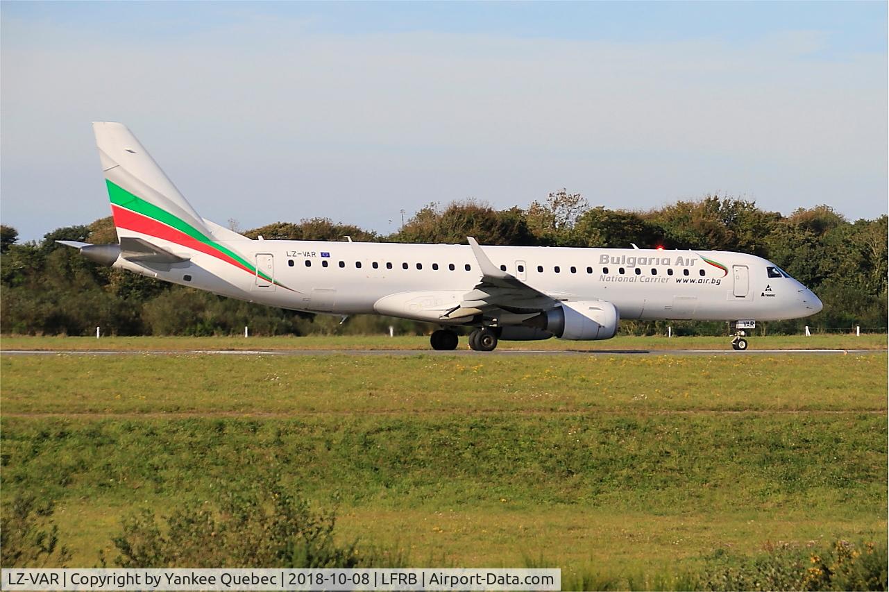 LZ-VAR, 2012 Embraer 190AR (ERJ-190-100IGW) C/N 19000496, Taxiing rwy 25L, Brest-Bretagne airport (LFRB-BES)