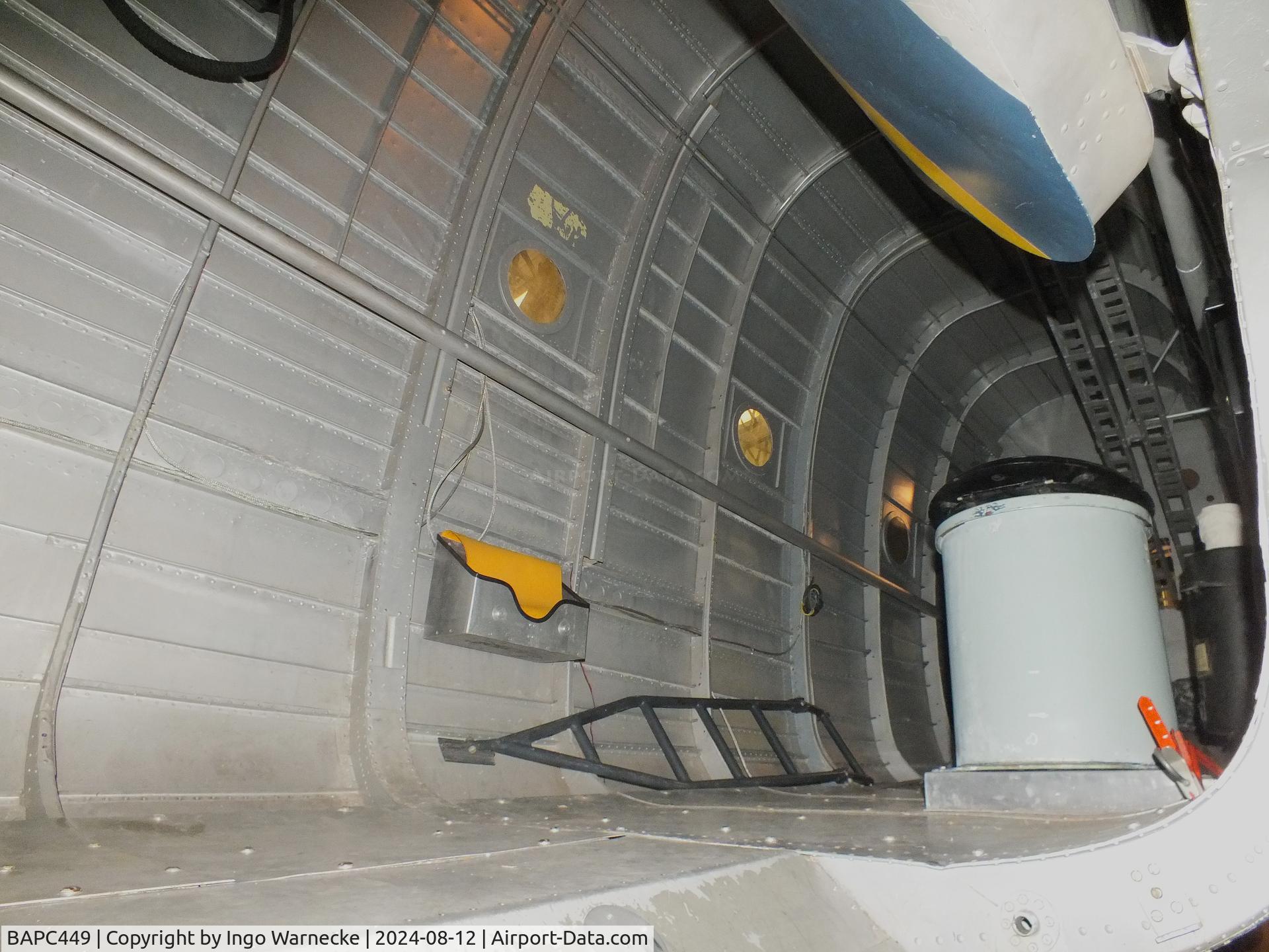 BAPC449, Handley Page HP-59 Halifax III C/N HR792, Handley Page Halifax III (composite airframe, parts from HR792, JP158, LW687 and Hastings TG536) displayed as RAF LV907 'NP F' on port side and as French AF LL553 'O H7' on starboard side, at the Yorkshire Air Museum, Elvington #i