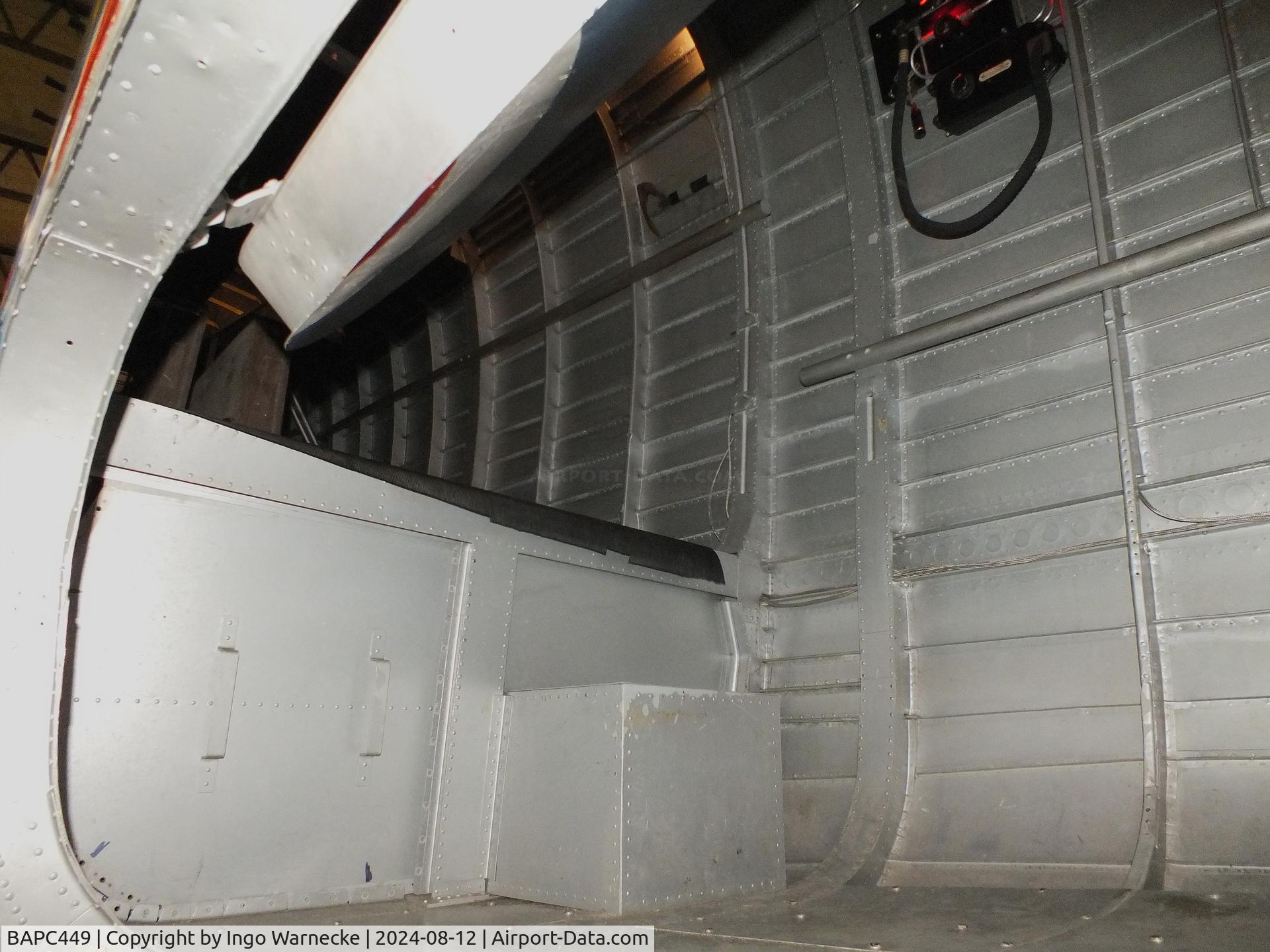 BAPC449, Handley Page HP-59 Halifax III C/N HR792, Handley Page Halifax III (composite airframe, parts from HR792, JP158, LW687 and Hastings TG536) displayed as RAF LV907 'NP F' on port side and as French AF LL553 'O H7' on starboard side, at the Yorkshire Air Museum, Elvington #i