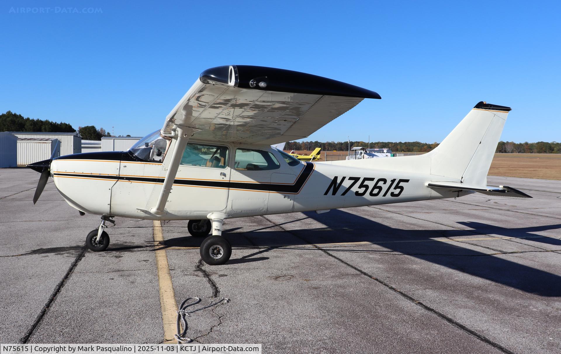 N75615, 1976 Cessna 172N C/N 17267851, Cessna 172N
