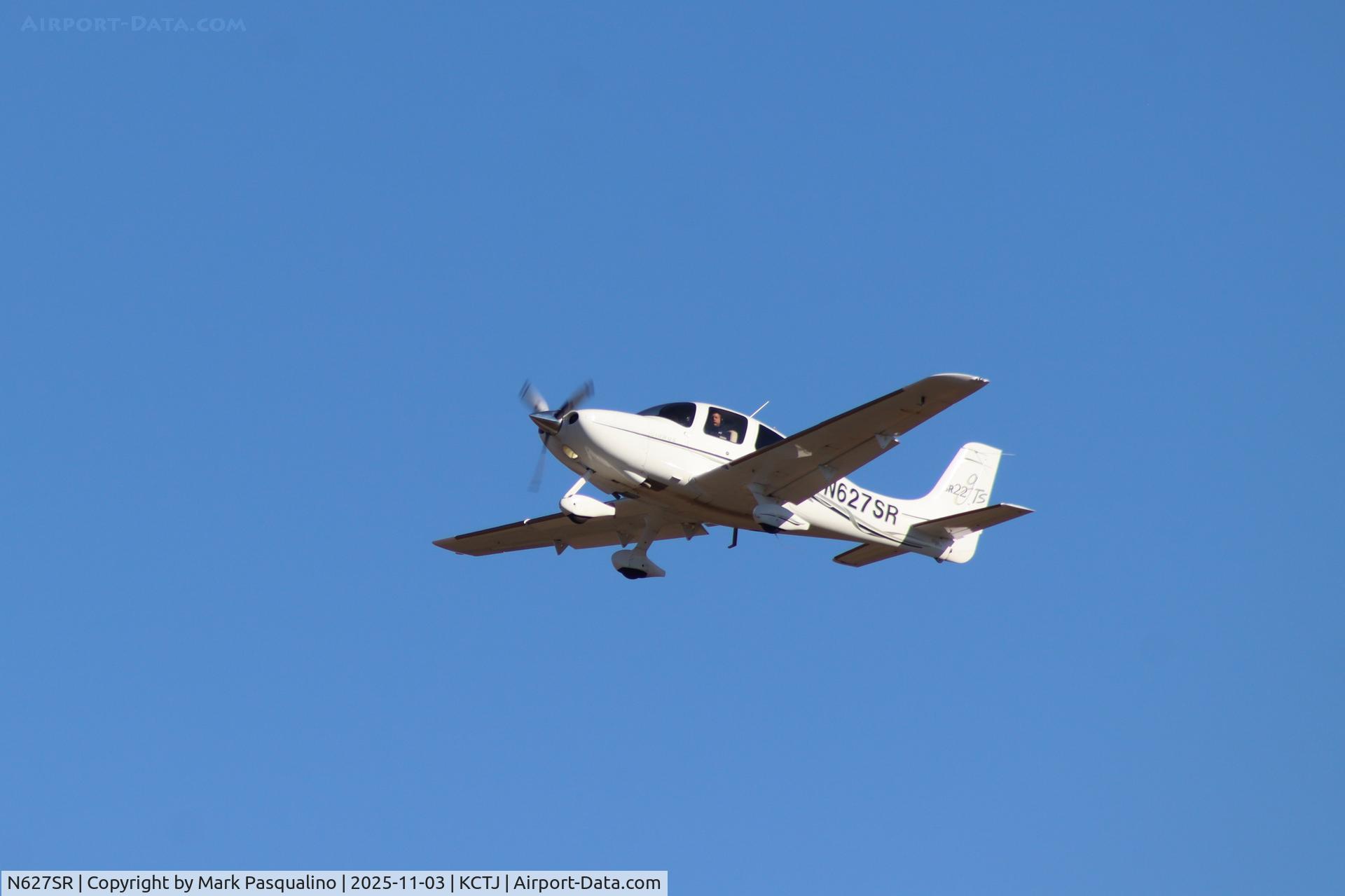 N627SR, 2006 Cirrus SR22 C/N 2047, Cirrus SR22