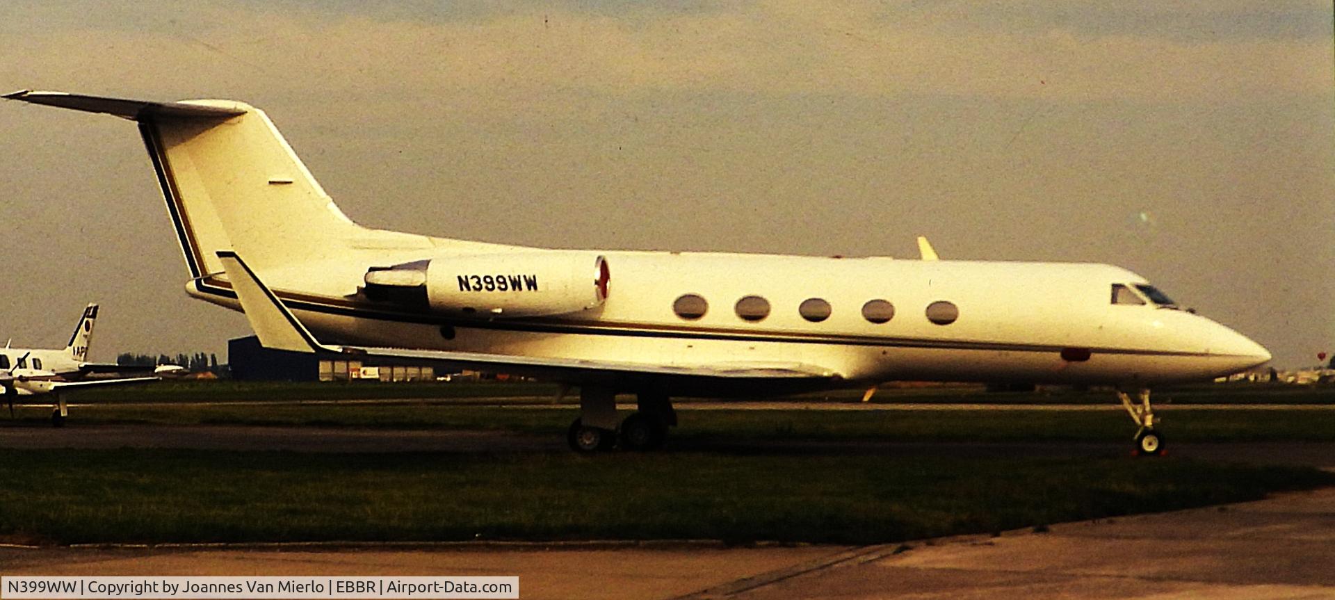 N399WW, Gulfstream II C/N 00000000000, ex-slide