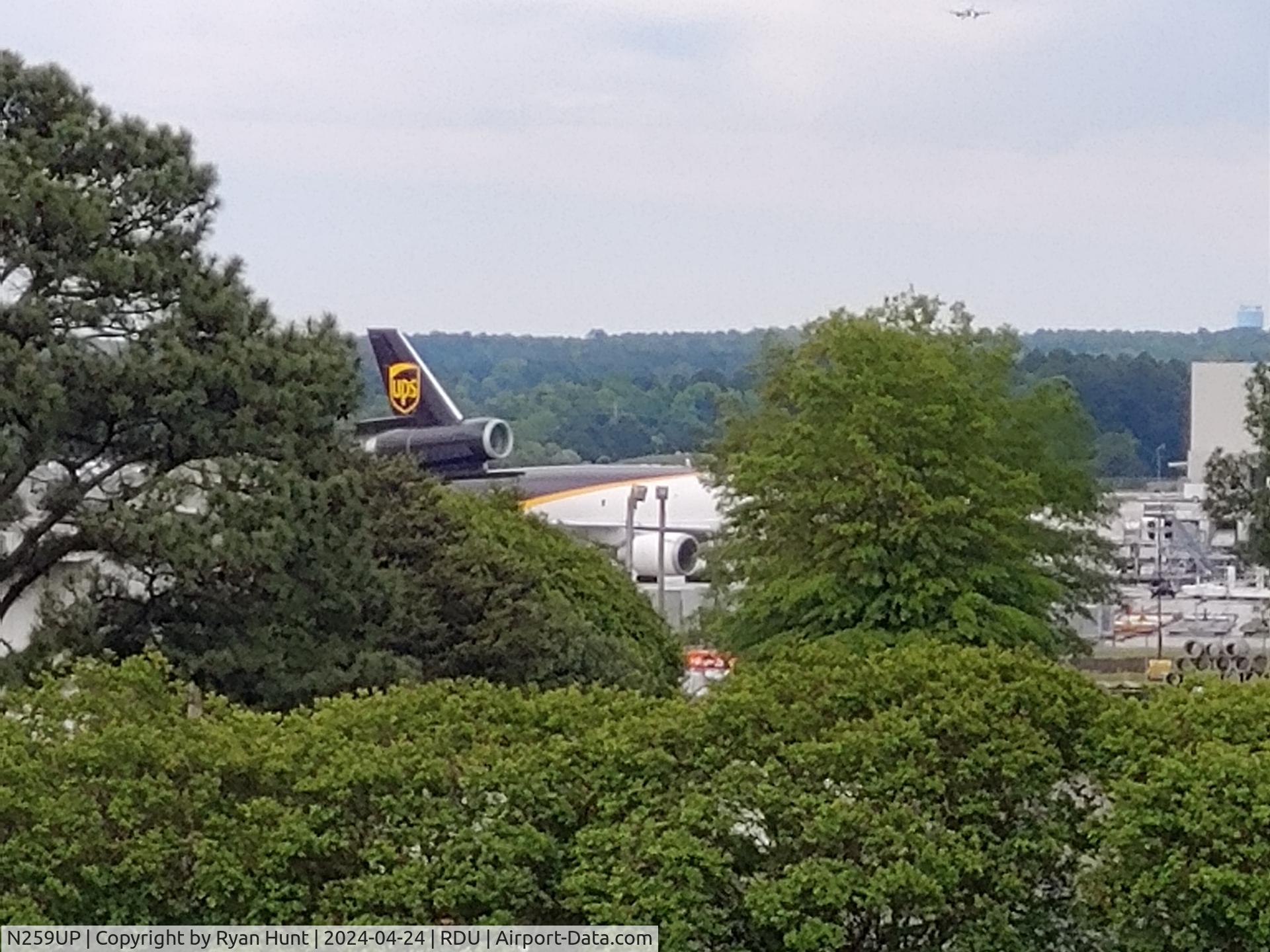 N259UP, 1991 McDonnell Douglas MD-11F C/N 48417, Little did I know that this UPS MD-11 would crash on takeoff from Louisville only a year later. The registration is obscured, but I found out by checking historical data.