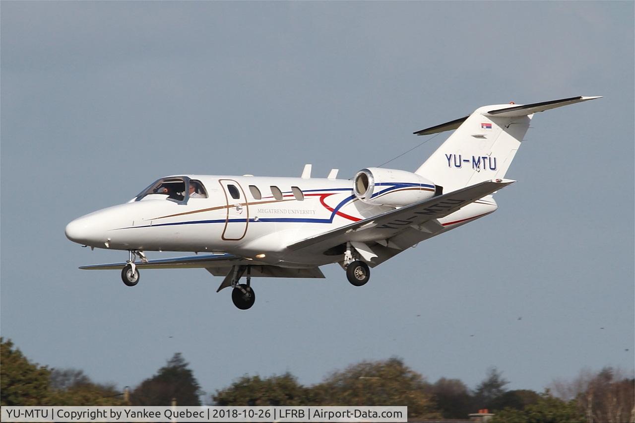 YU-MTU, 1998 Cessna 525 CitationJet CJ1 C/N 525-0295, Landing rwy 25L, Brest-Bretagne airport (LFRB-BES)