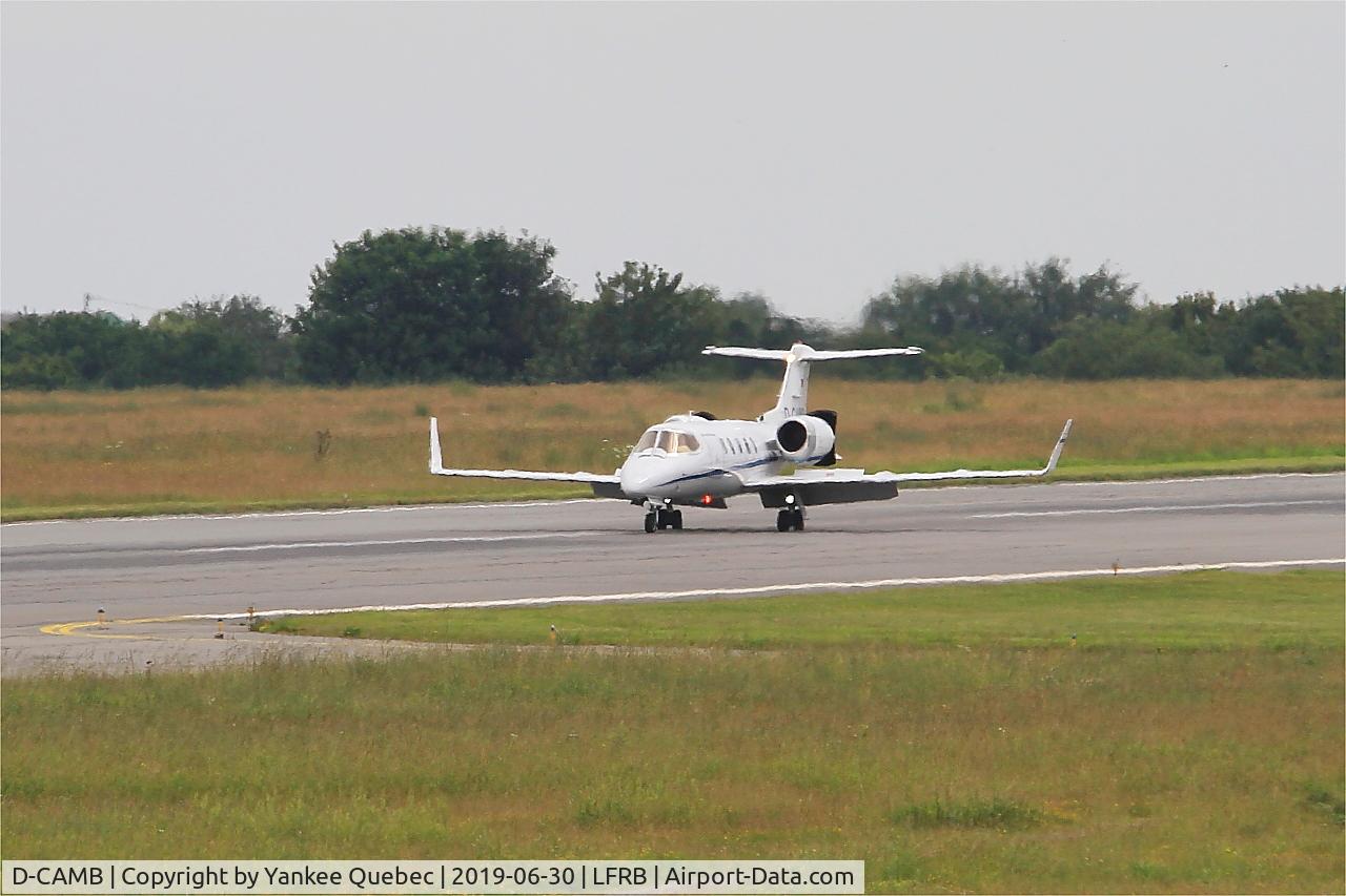 D-CAMB, 1998 Learjet 31A C/N 31-155, Taxiing rwy 25L, Brest-Bretagne airport (LFRB-BES)