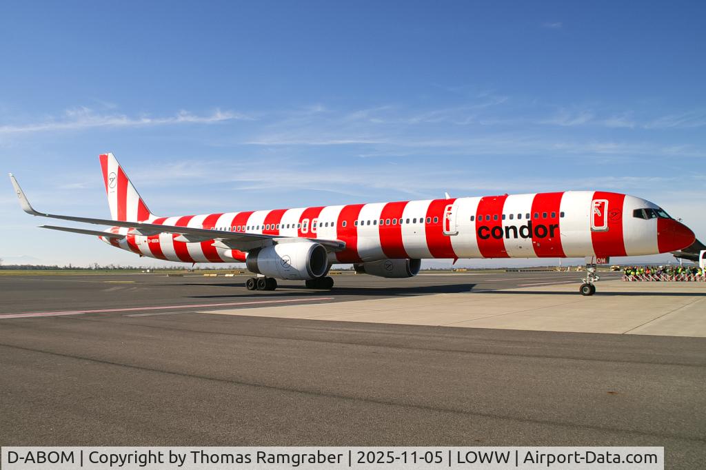 D-ABOM, 2000 Boeing 757-330 C/N 29022, Condor Boeing 757-300 farewell flight