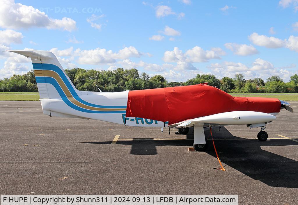 F-HUPE, 1978 Piper PA-32RT-300 Lance II C/N 32R-7885200, Parked at the Airclub...