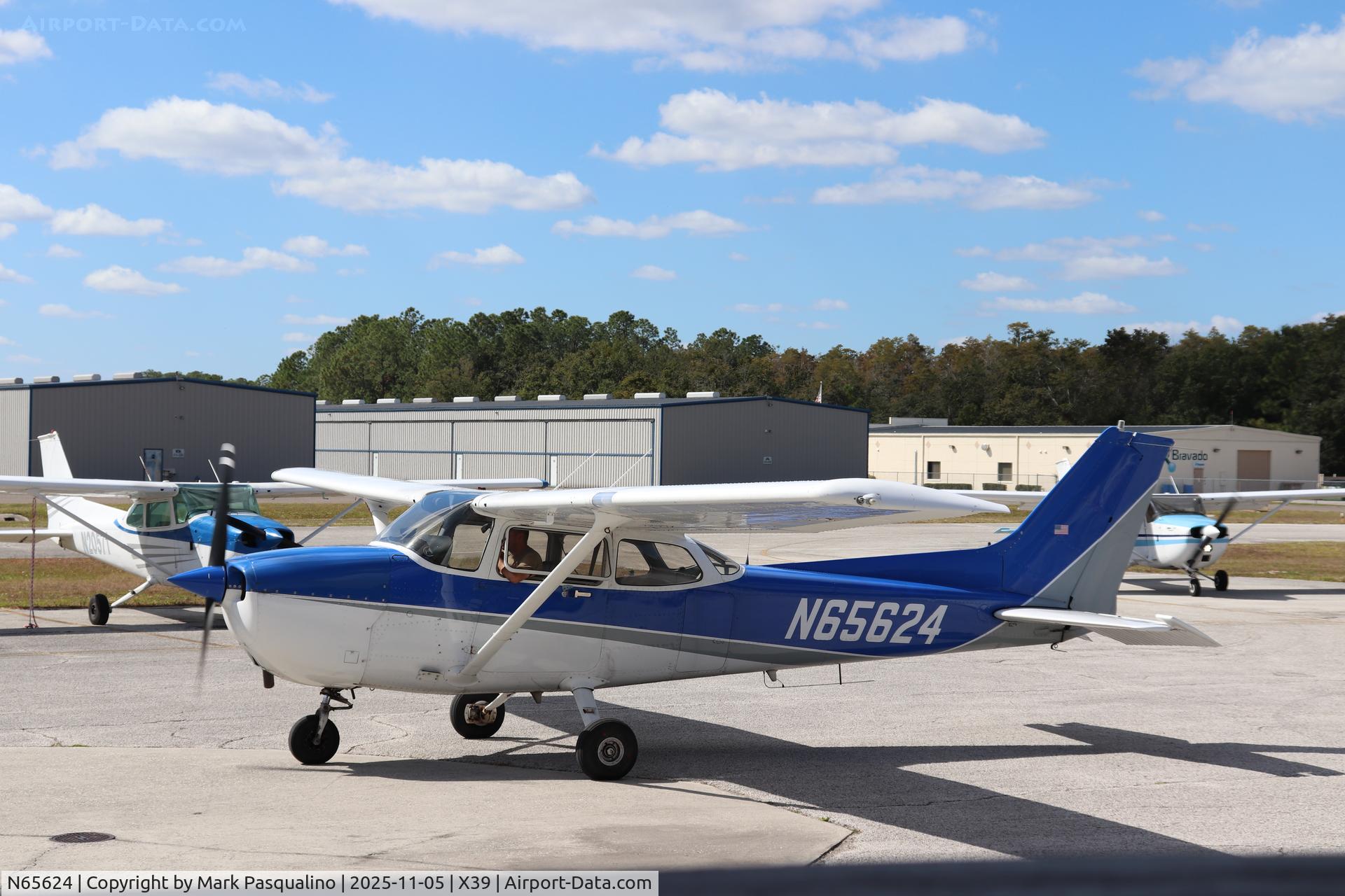 N65624, 1982 Cessna 172P C/N 17275789, Cessna 172P