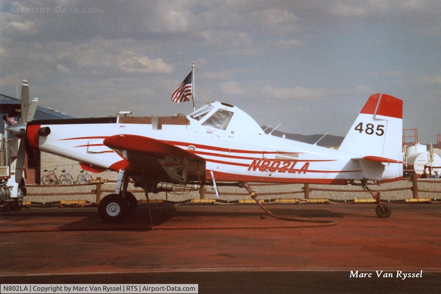 N802LA, 2001 Air Tractor Inc AT-802A C/N 802A-0118, At Reno Air Races in Sept 2006.