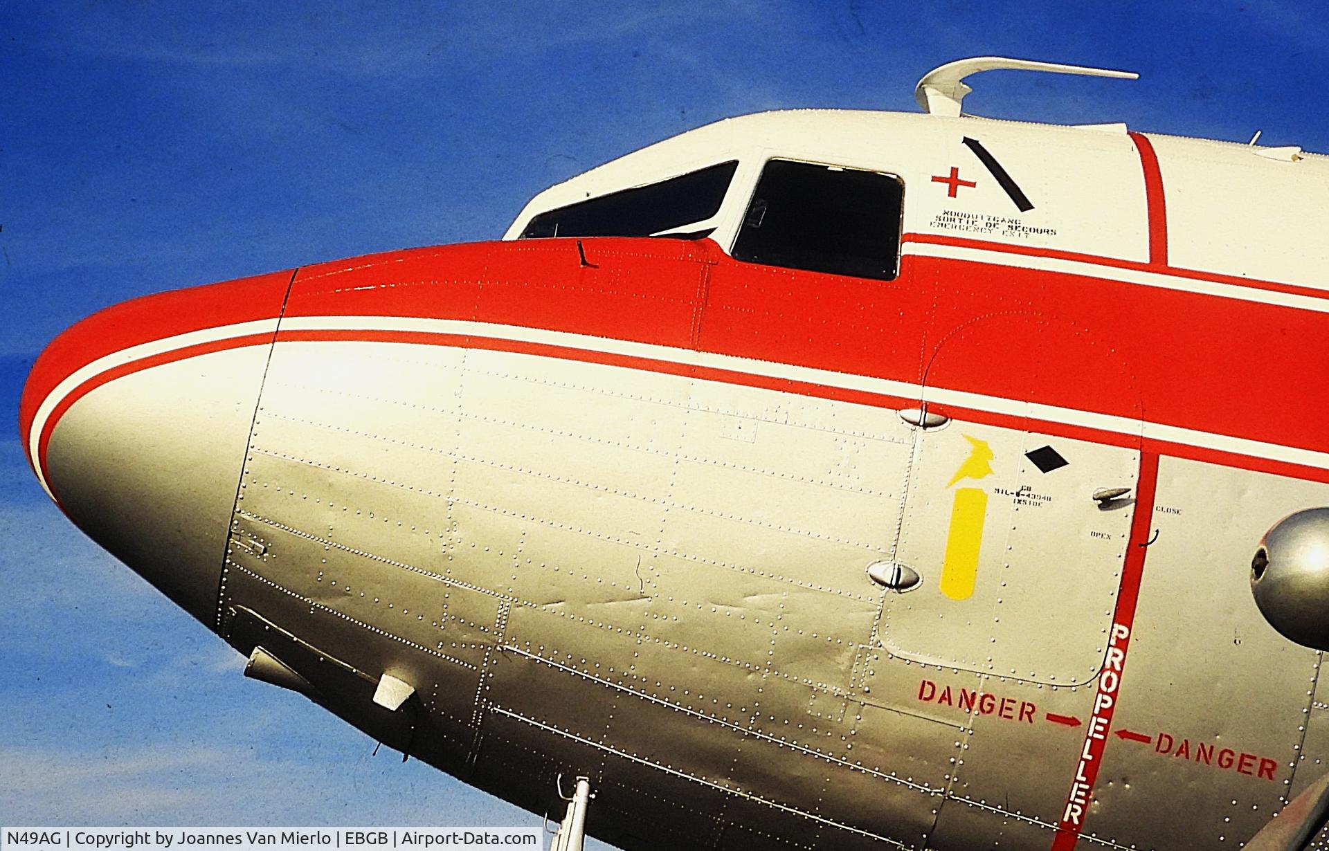 N49AG, 1943 Douglas DC-3A C/N 11737, Ex-slide