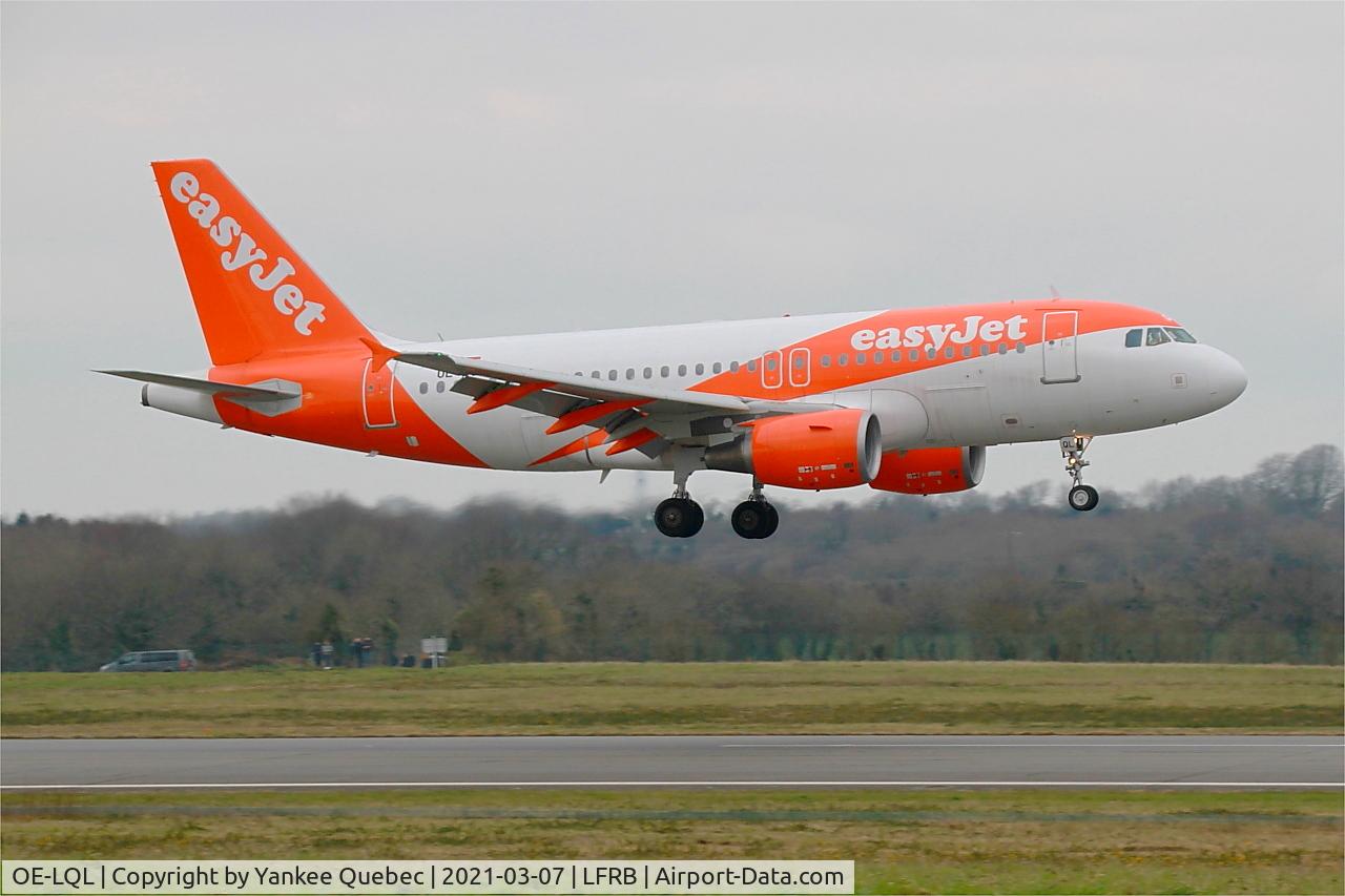 OE-LQL, 2009 Airbus A319-111 C/N 3774, Landing rwy 07R, Brest-Bretagne airport (LFRB-BES)