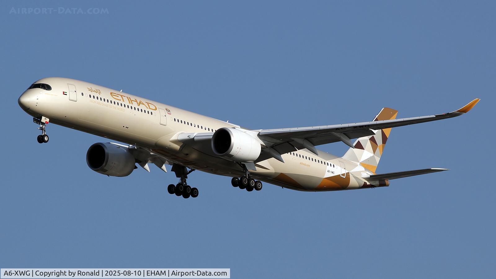 A6-XWG, 2025 Airbus 350-1041 C/N 717, at spl