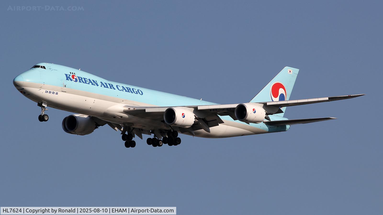 HL7624, 2013 Boeing 747-8B5F C/N 37656, at spl