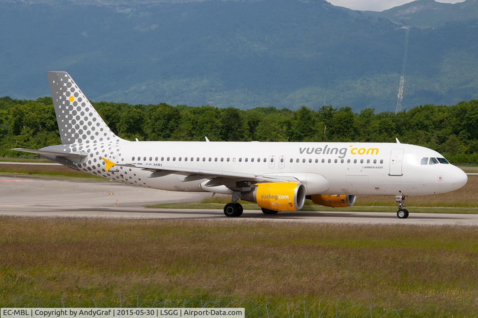 EC-MBL, 2009 Airbus A320-214 C/N 3833, Vueling A320