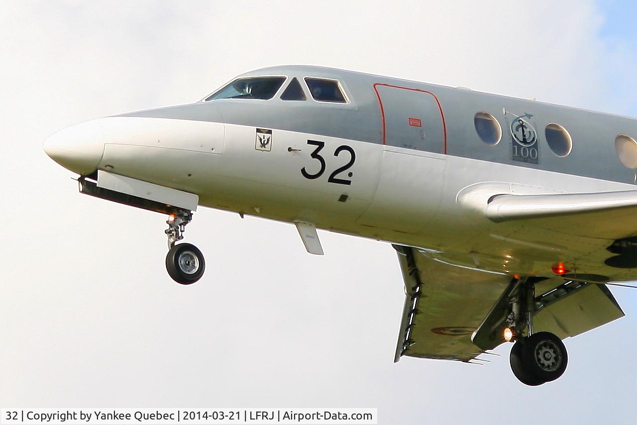 32, 1974 Dassault Falcon 10MER C/N 32, Dassault Falcon 10 MER, Landivisiau Naval Air Base (LFRJ-LDV)