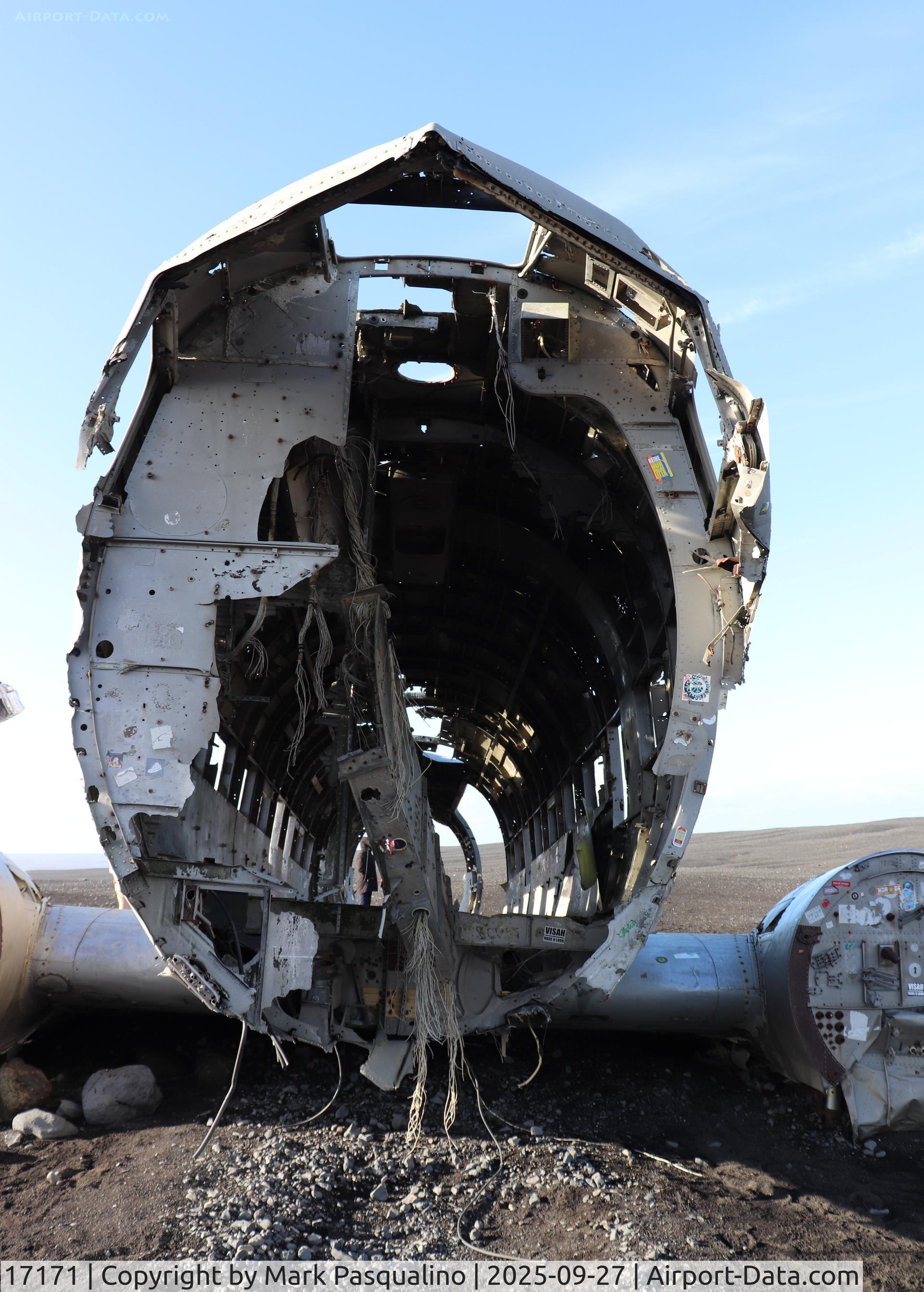 17171, 1944 Douglas C-117D C/N 43309, Douglas C-117D