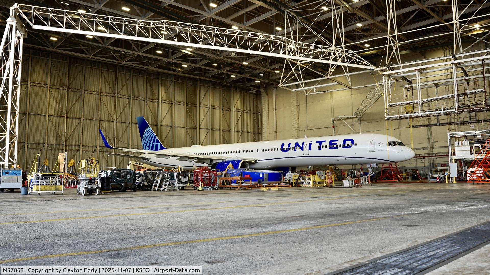 N57868, 2002 Boeing 757-33N C/N 32590, SFO 2025