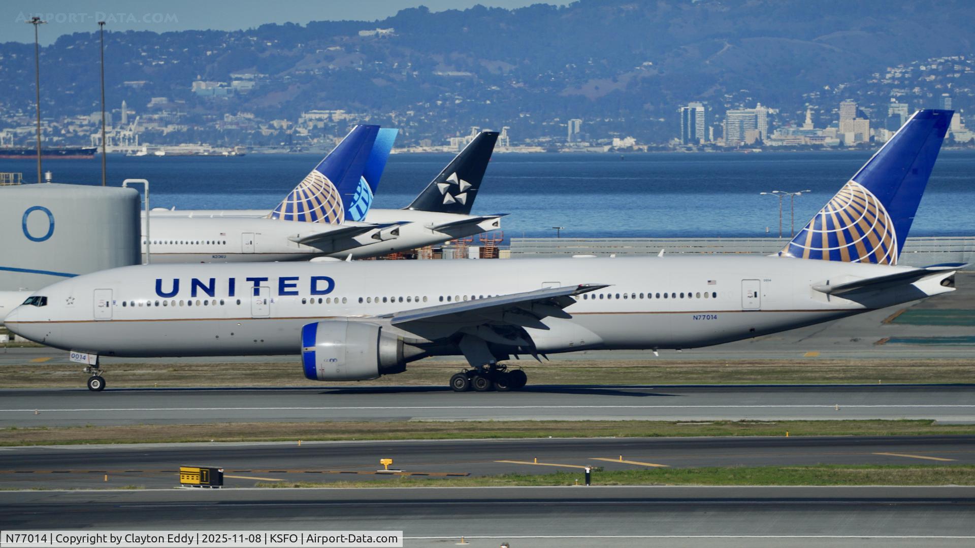 N77014, 1999 Boeing 777-224 C/N 29862, SFO 2025