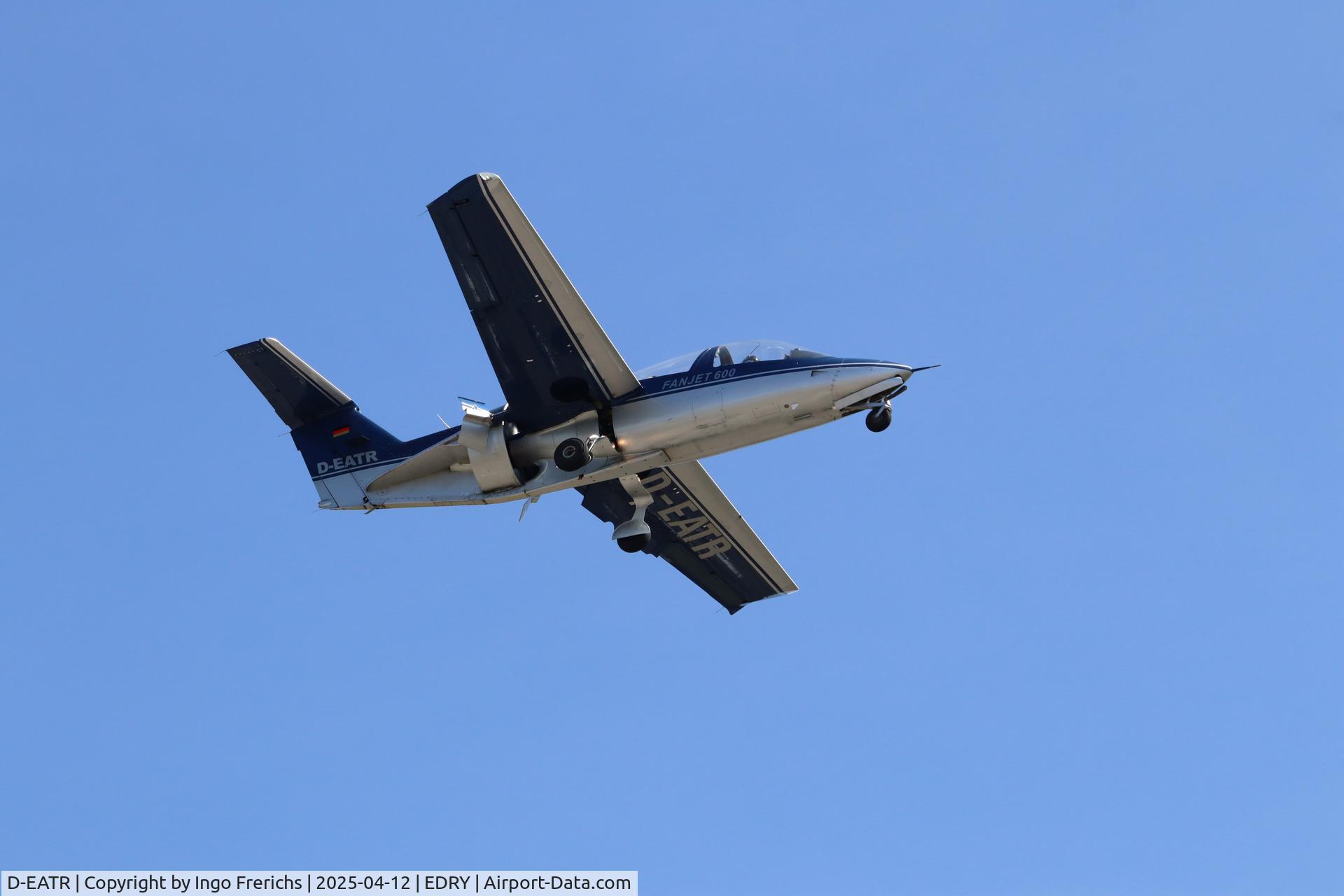 D-EATR, 1984 RFB Fantrainer 600 C/N 001, RFB FANJET 600 (Fantrainer 600) D-EATR on final approach to Speyer airport (QCS/EDRY). Air brakes next to the fan are deployed.