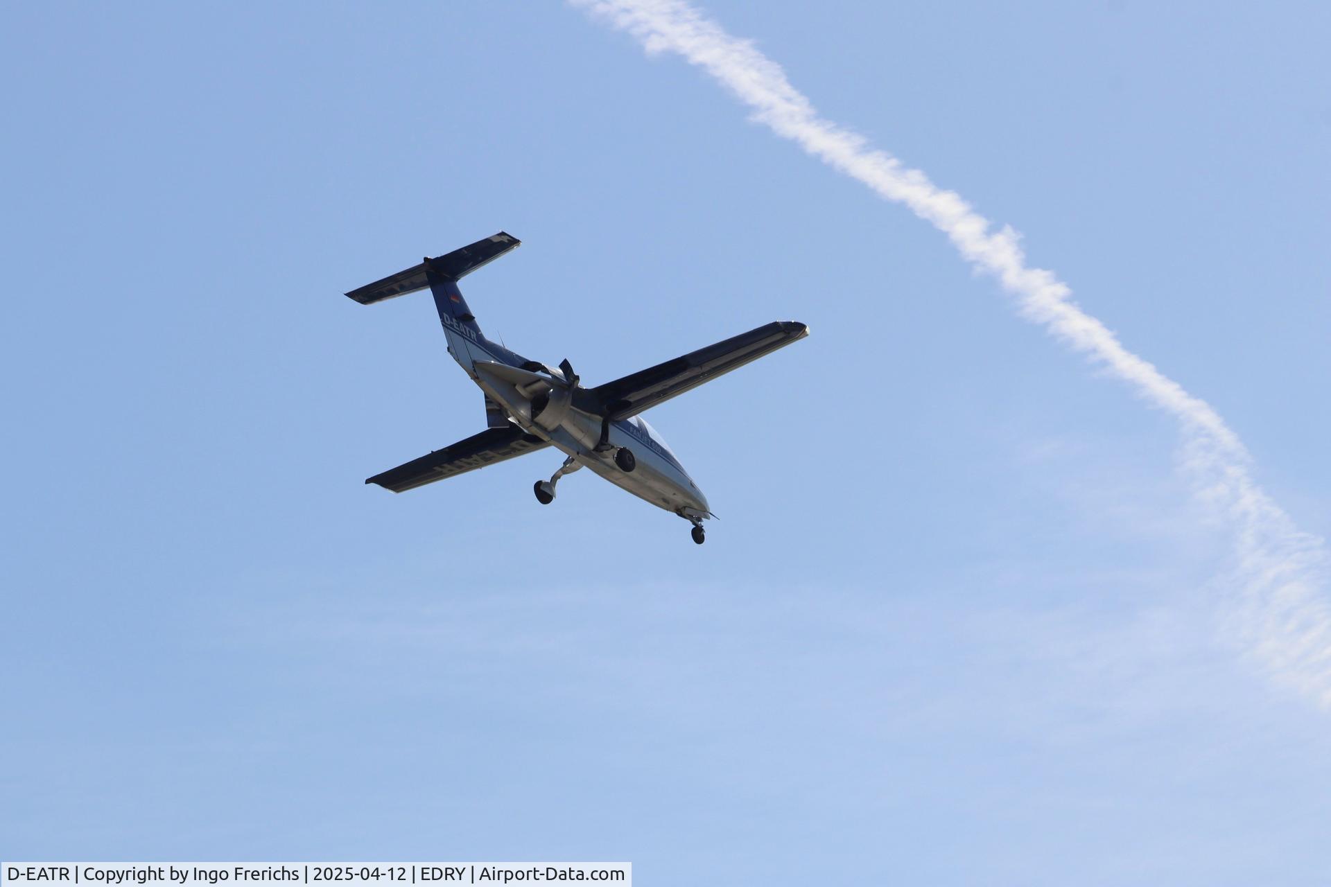 D-EATR, 1984 RFB Fantrainer 600 C/N 001, RFB FANJET 600 (Fantrainer 600) D-EATR on final approach to Speyer airport (QCS/EDRY).