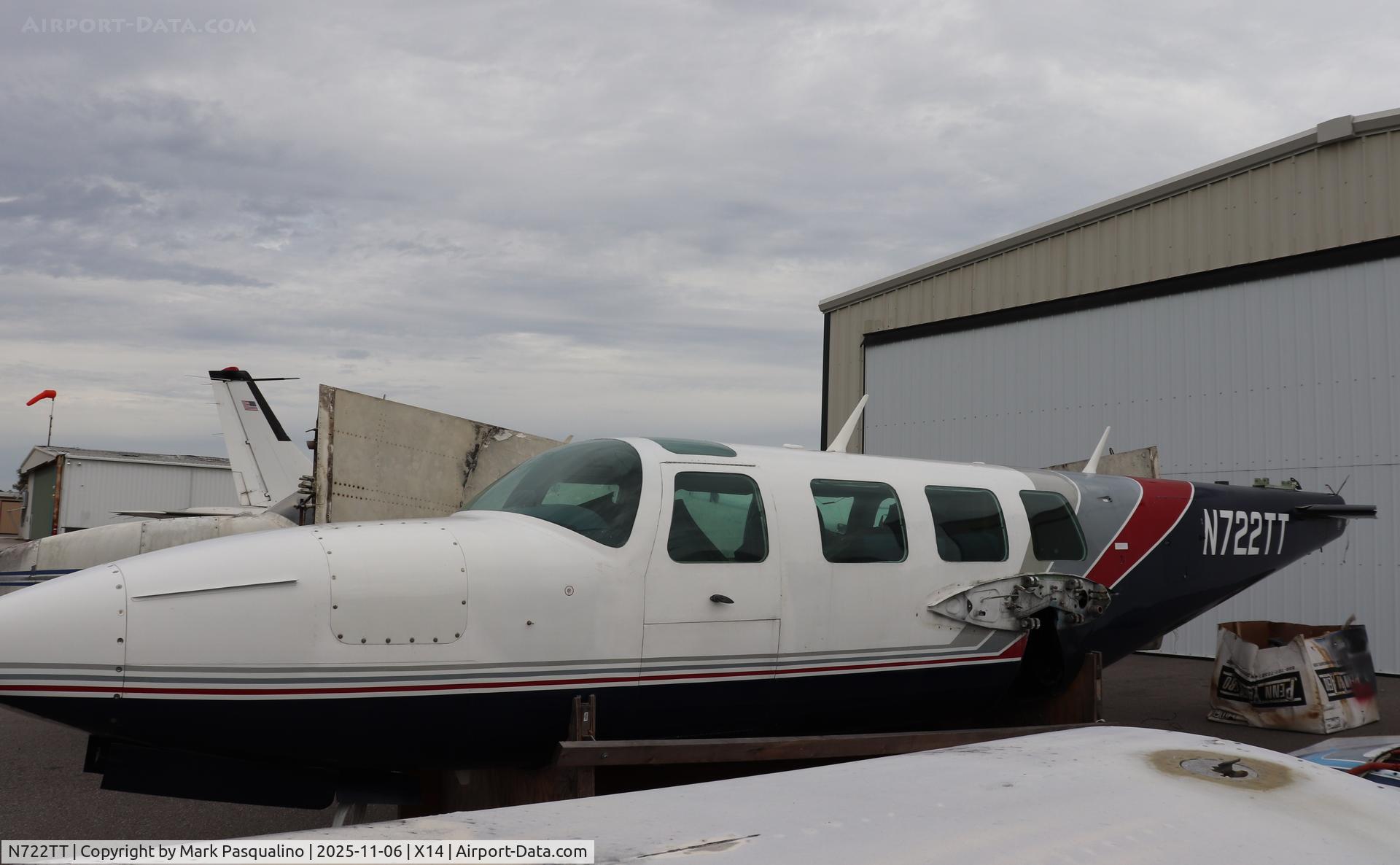 N722TT, 1976 Smith AEROSTAR 600 C/N 60-0285-108, Aerostar 600