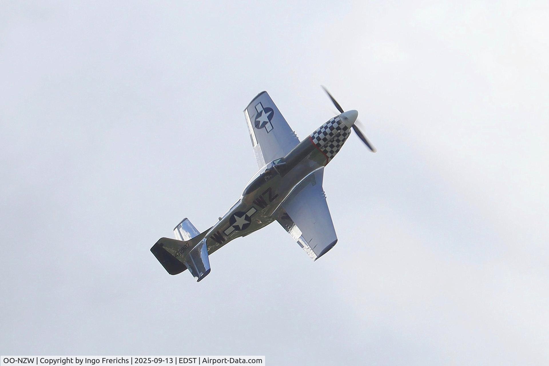 OO-NZW, 1944 North American P-51D Mustang C/N 44-13903 (122-40933), P-51D Mustang OO-NZW during the flight demonstration at the OTT 2025 on Hahnweide airfield.
