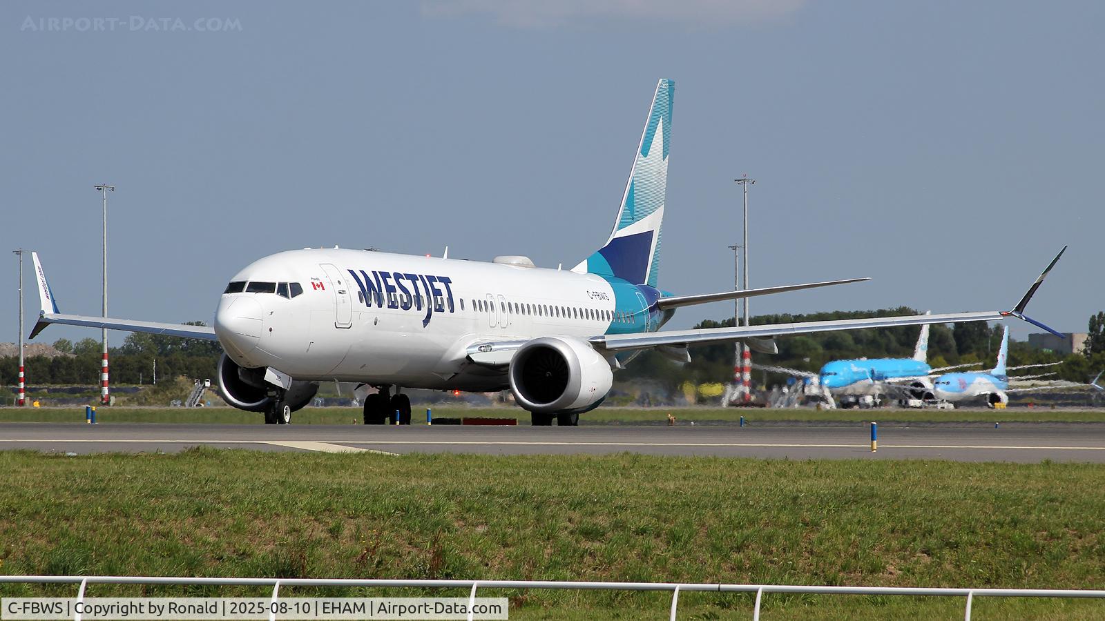 C-FBWS, 2022 Boeing 737 MAX 8 C/N 65423, at spl