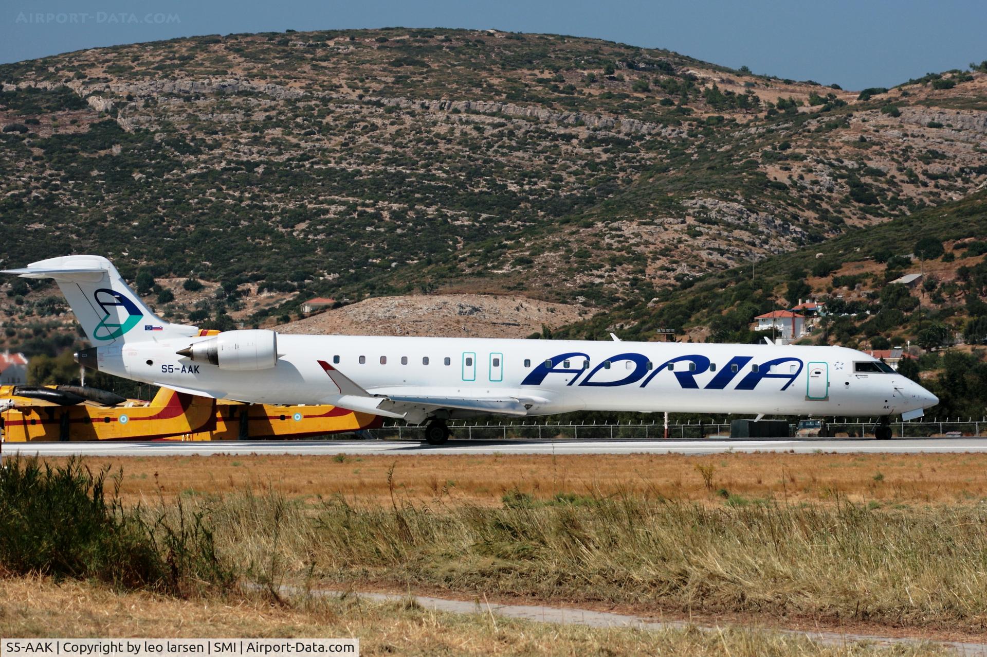 S5-AAK, 2007 Canadair CRJ-900ER (CL-600-2D24) C/N 15128, Samos 10.9.2011