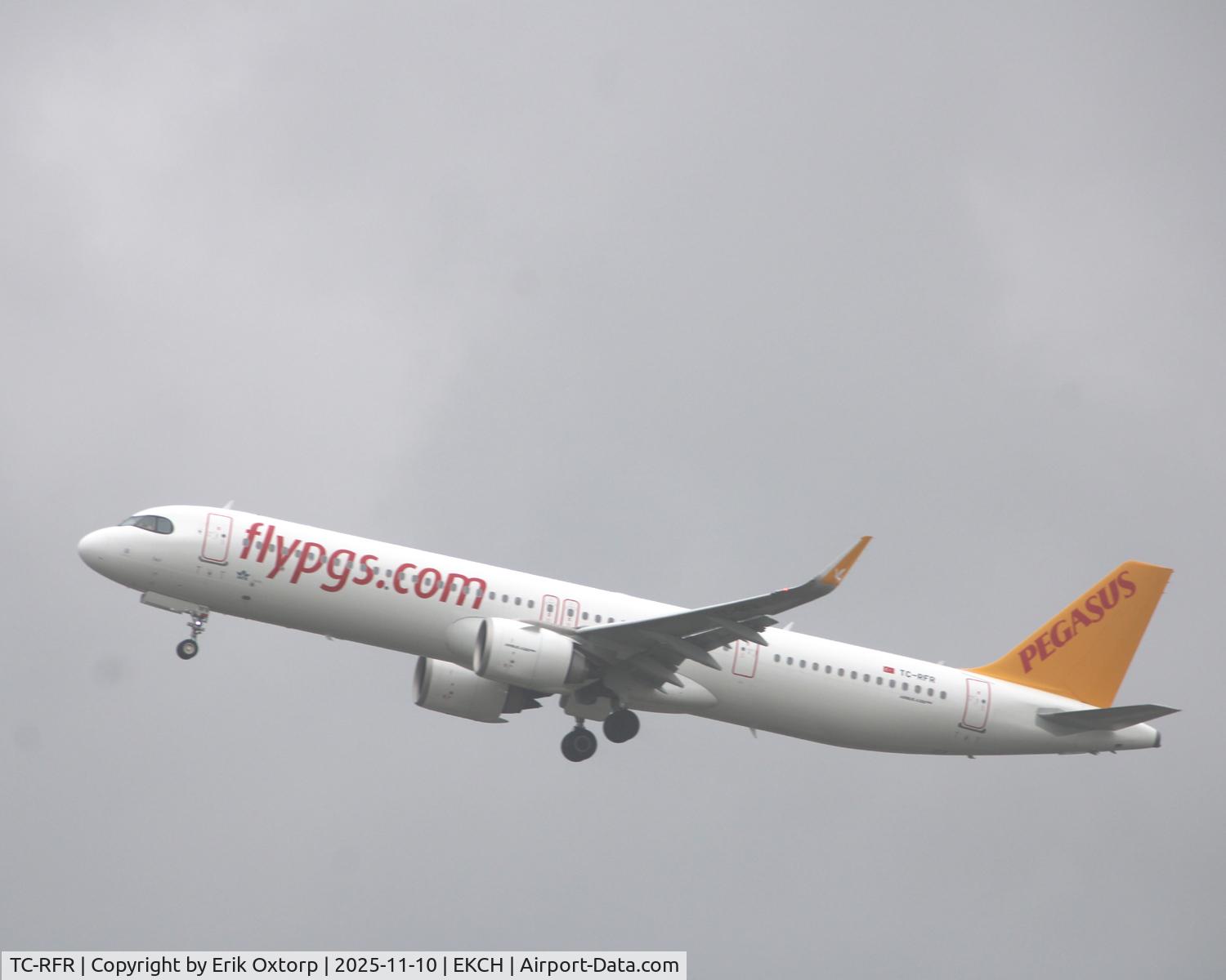 TC-RFR, 2025 Airbus A321-251 NX C/N 12598, TC-RFR taking off rw 22R