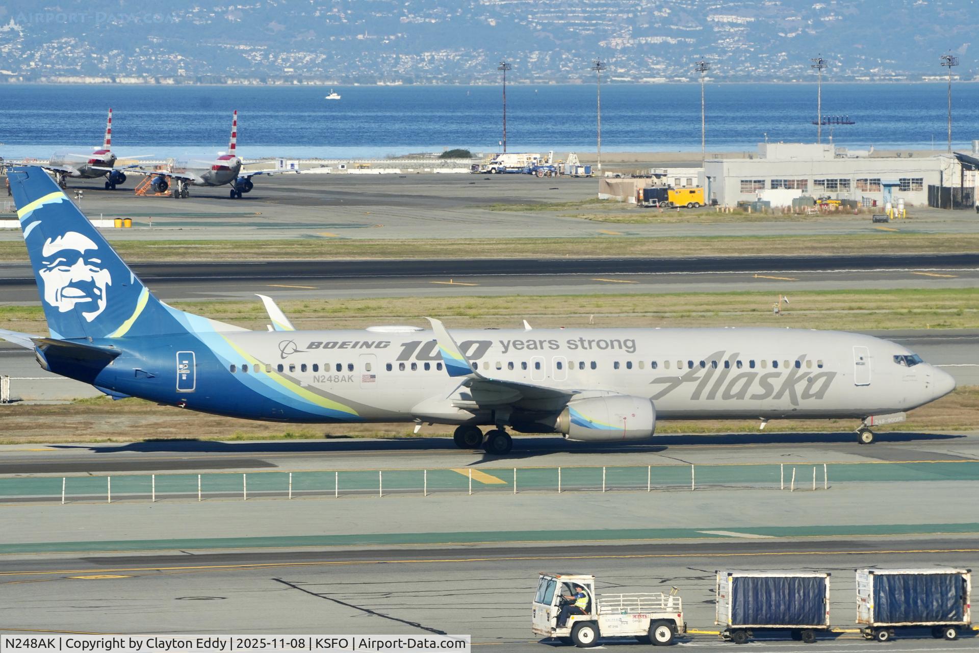 N248AK, 2016 Boeing 737-990/ER C/N 62469, Sky Terrace SFO 2025