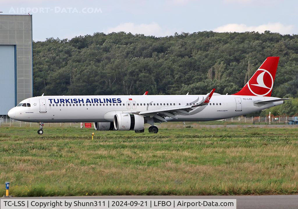 TC-LSS, 2020 Airbus A321-271NX C/N 9157, Landing rwy 14R