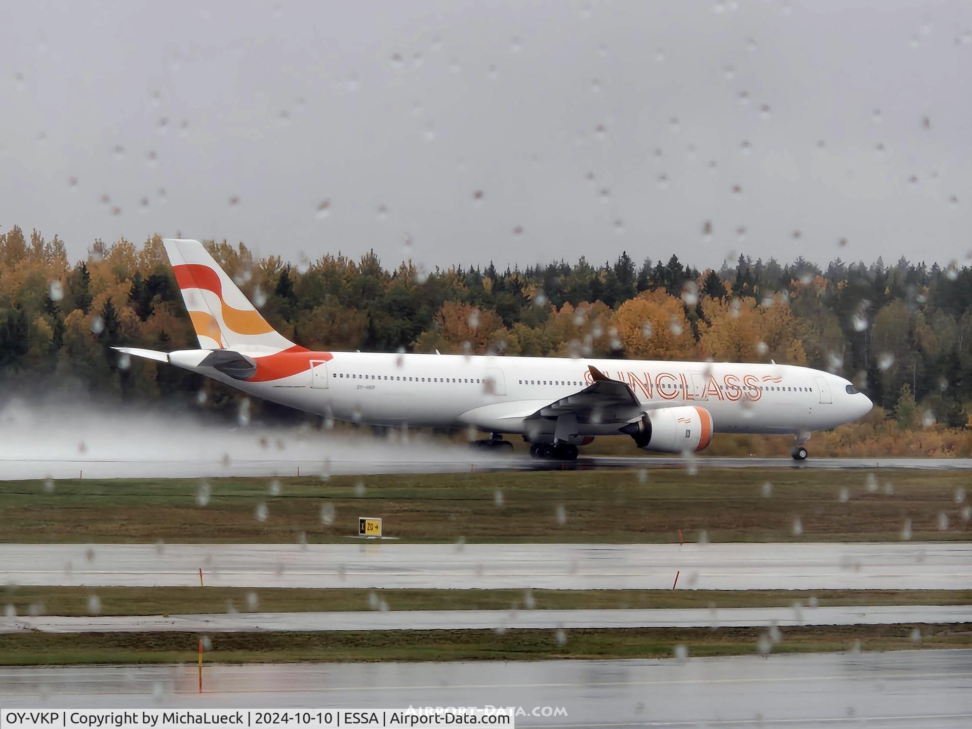 OY-VKP, 2023 Airbus A330-941 C/N 2050, Take-off run on a wet runway