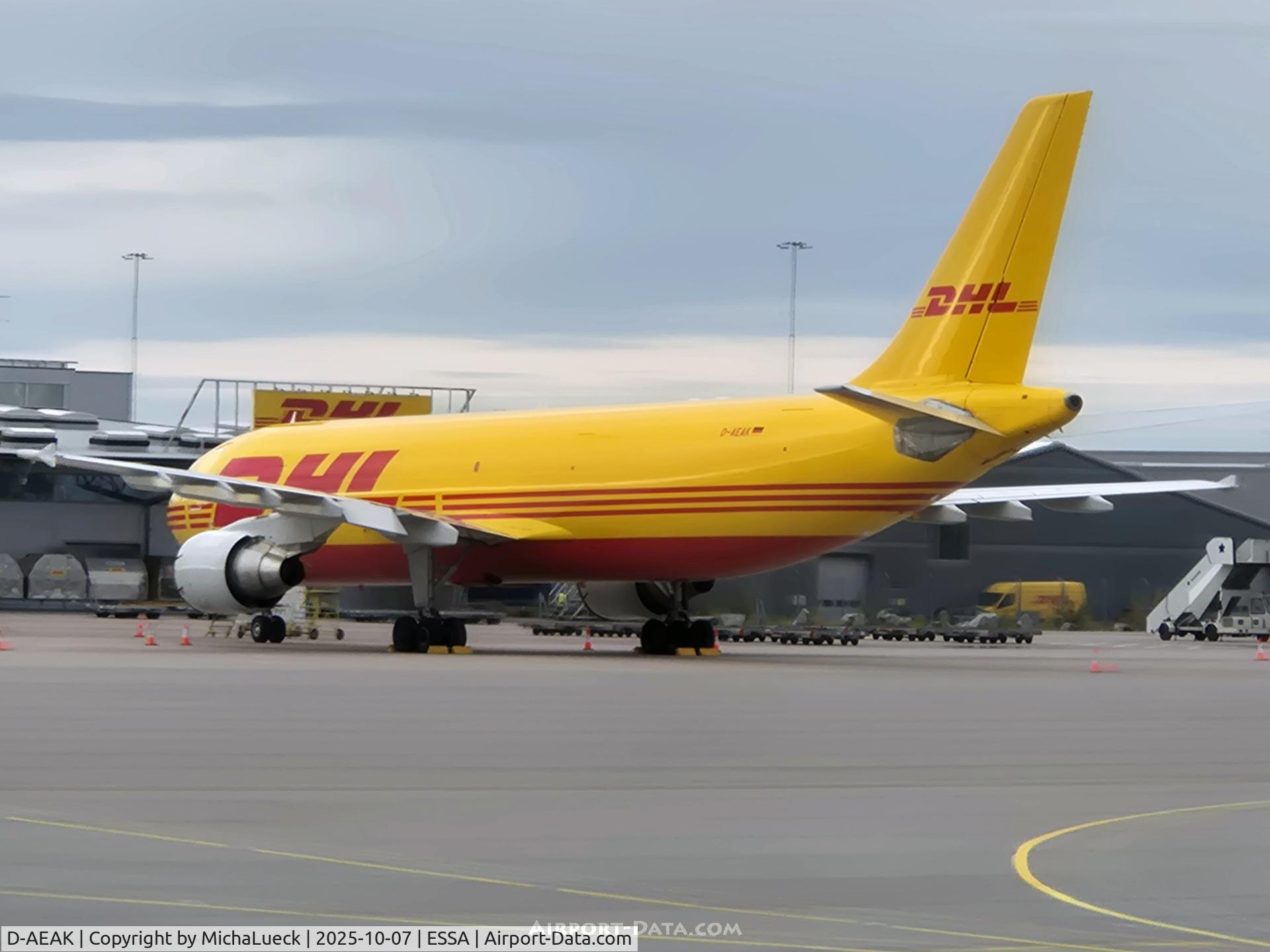 D-AEAK, 1992 Airbus A300B4-622R(F) C/N 670, At Arlanda