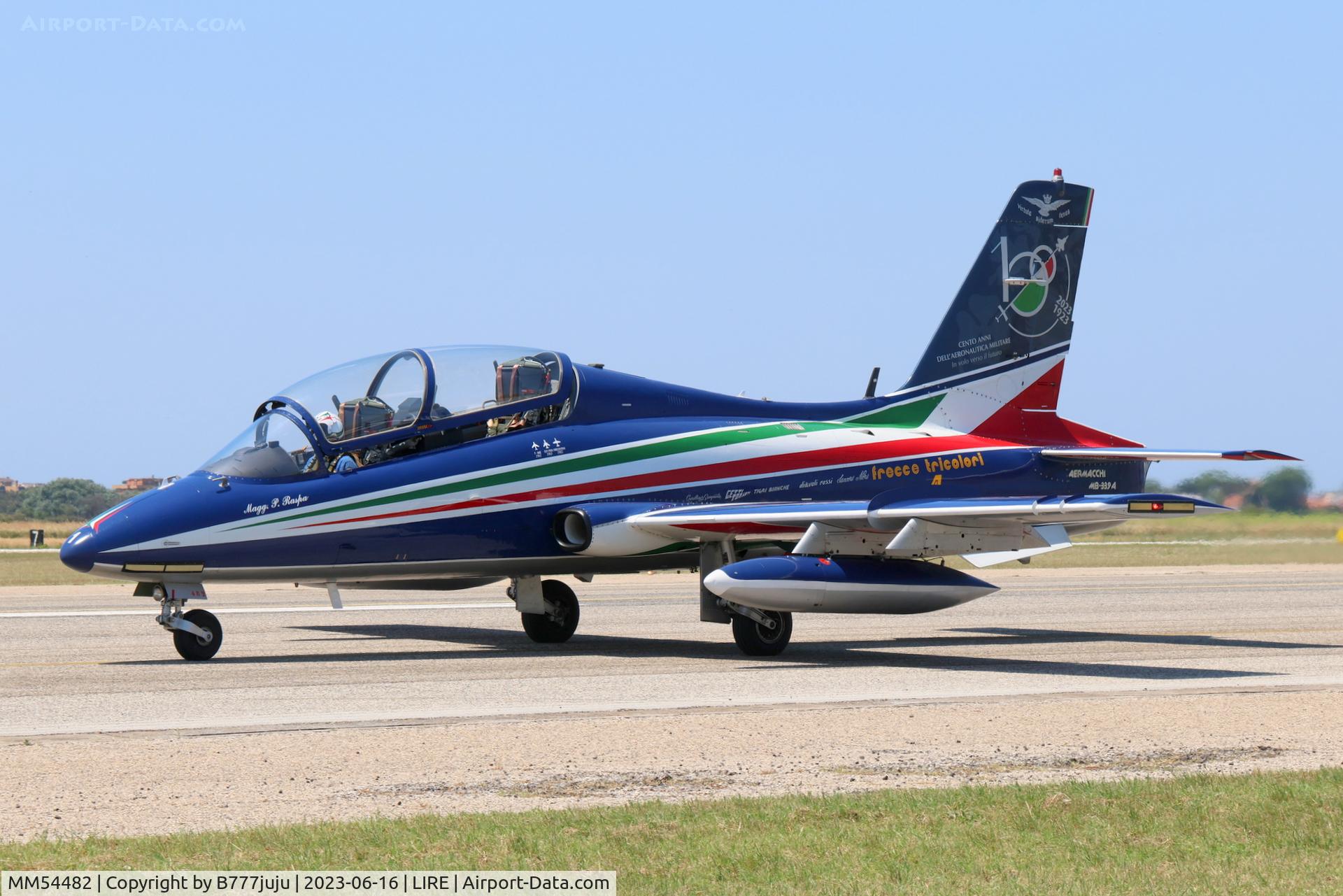 MM54482, Aermacchi MB-339PAN C/N 6677/072/AD011, at LIRE