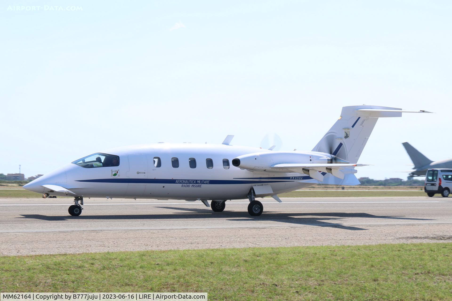MM62164, Piaggio P-180AM Avanti C/N 1030, at LIRE