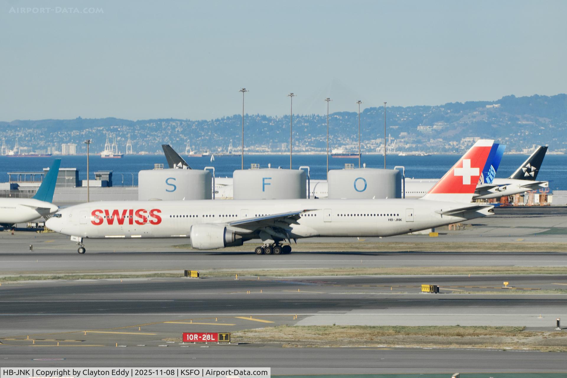 HB-JNK, 2019 Boeing 777-300ER C/N 66091, Sky Terrace SFO 2025