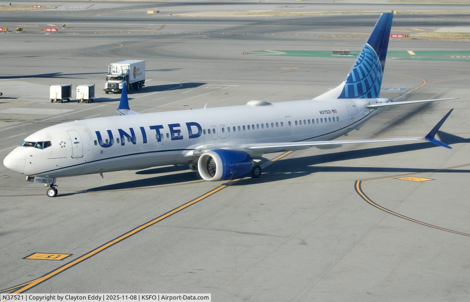 N1, 1988 Gulfstream Aerospace G-IV C/N 1071, Sky Terrace SFO 2025