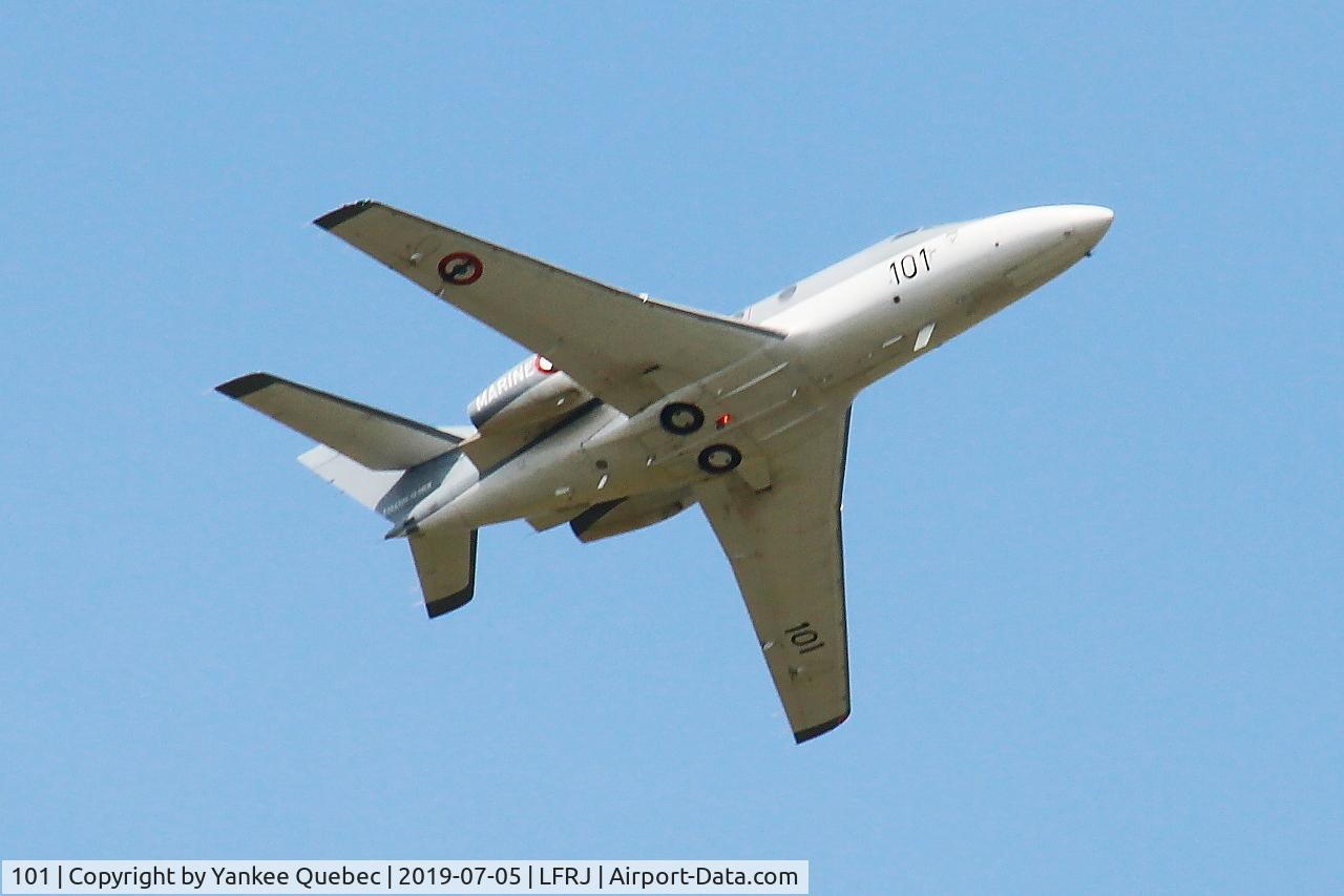 101, 1977 Dassault Falcon 10MER C/N 101, Dassault Falcon 10 MER, Landivisiau Naval Air Base (LFRJ-LDV)
