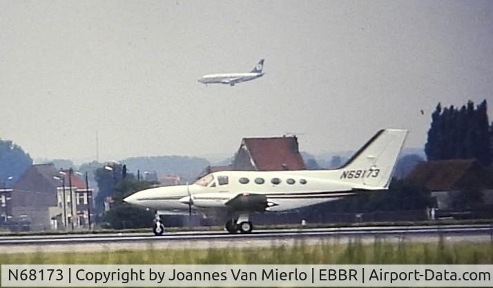 N68173, Cessna 421 Golden Eagle C/N 00000000000, ex-slide