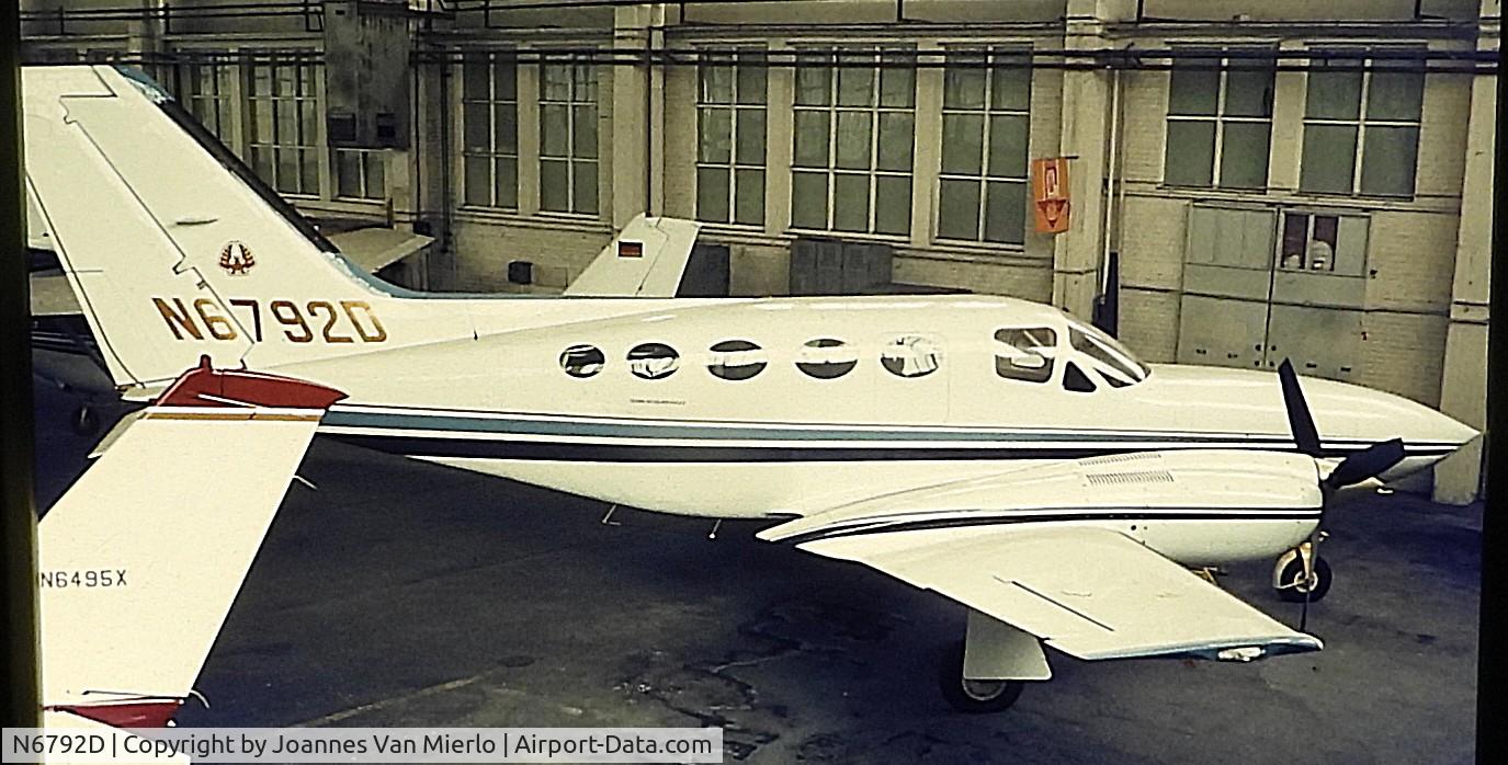 N6792D, Cessna 421 Golden Eagle C/N 00000000000, ex-slide