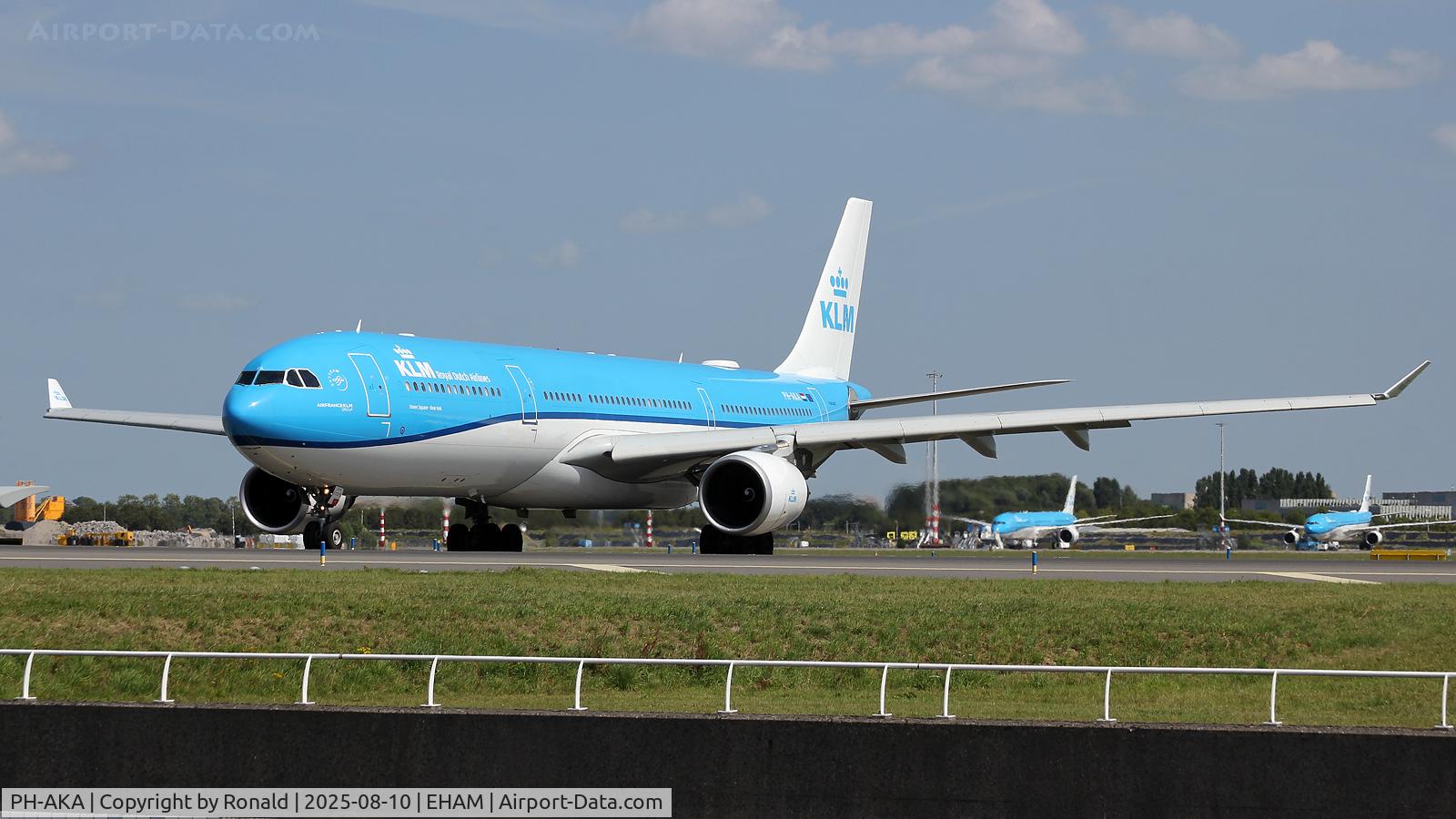 PH-AKA, 2012 Airbus A330-303 C/N 1287, at spl