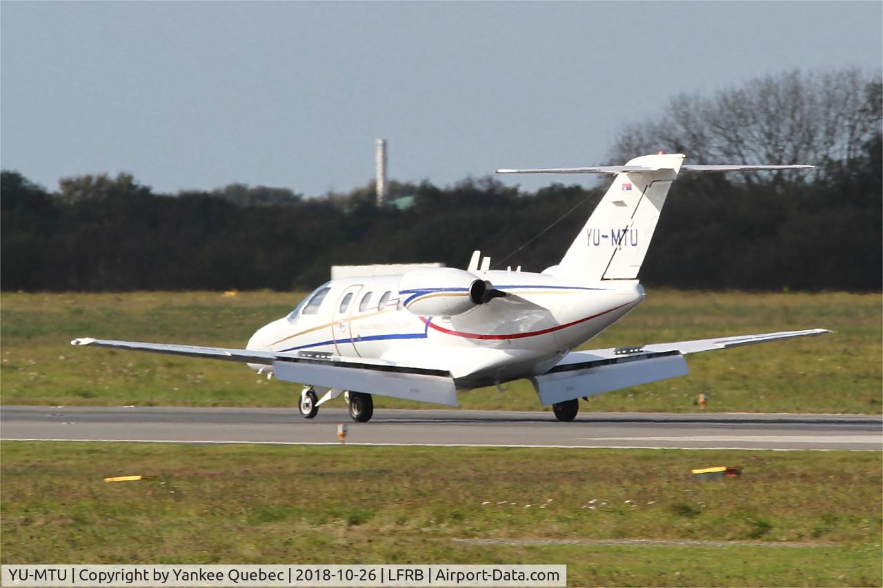 YU-MTU, 1998 Cessna 525 CitationJet CJ1 C/N 525-0295, Landing rwy 25L, Brest-Bretagne airport (LFRB-BES)