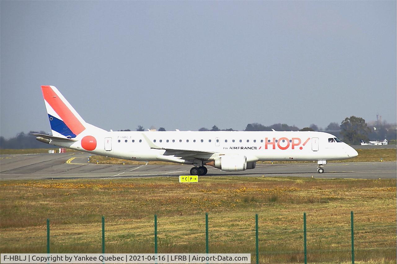 F-HBLJ, 2009 Embraer 190AR (ERJ-190-100IGW) C/N 19000311, Taxiing to boarding area, Brest-Bretagne airport (LFRB-BES)
