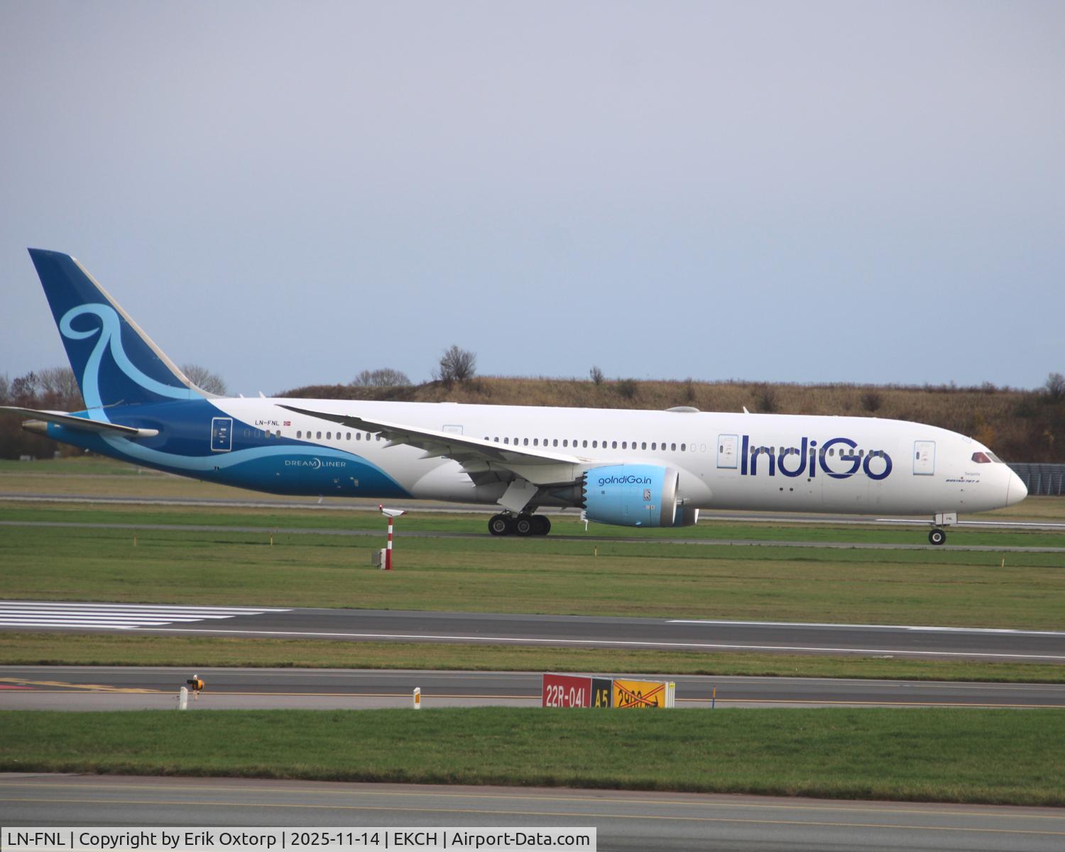 LN-FNL, 2019 Boeing 787-9 Dreamliner C/N 63320, LN-FNL taxi for takeoff rq 04L